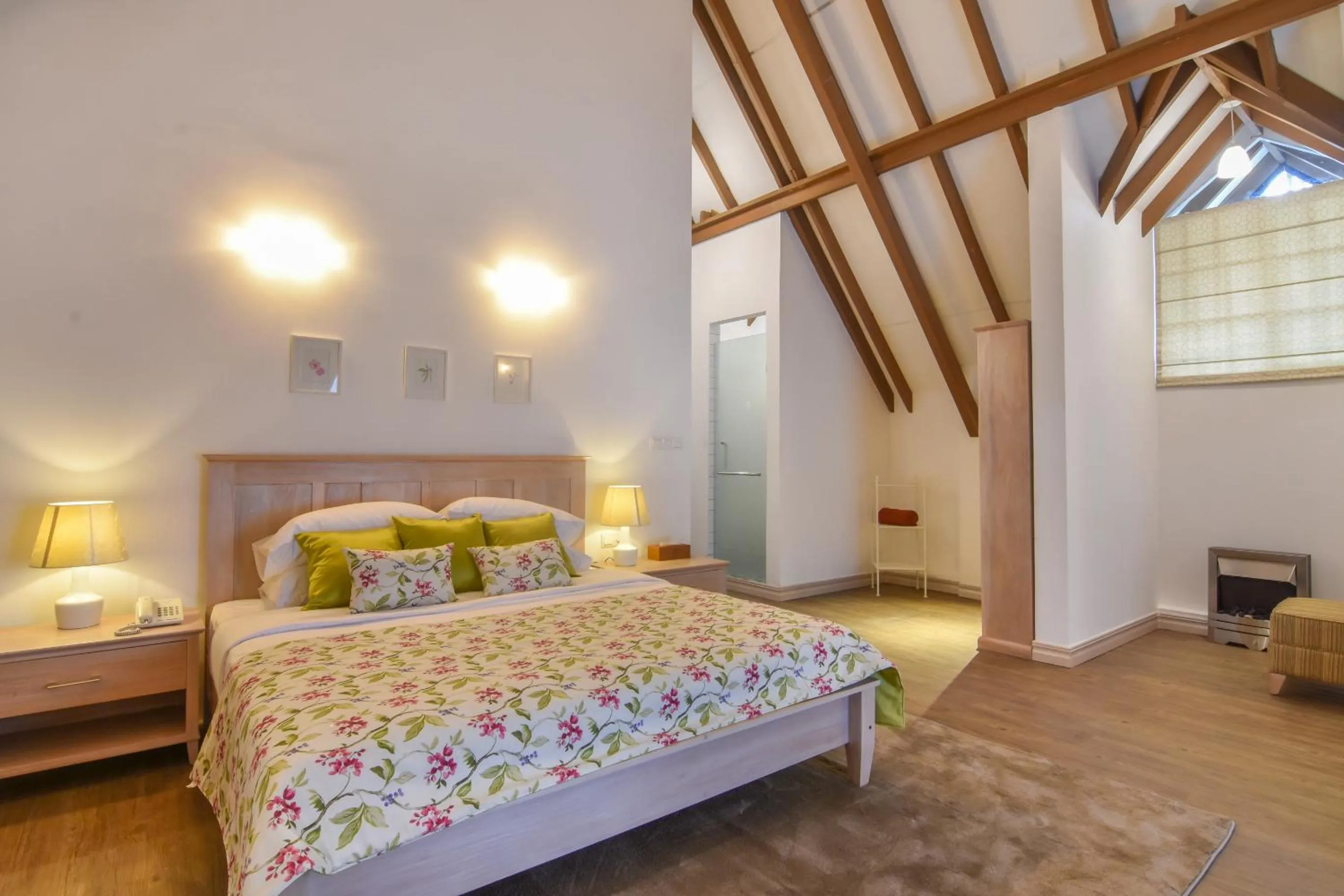 Bed in The Lynden Grove