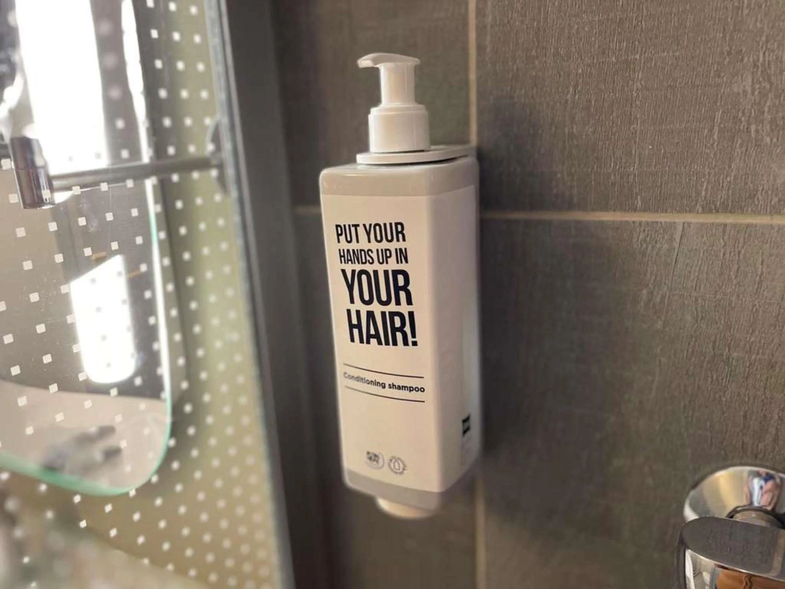 Bedroom in ibis Beaune La Ferme Aux Vins