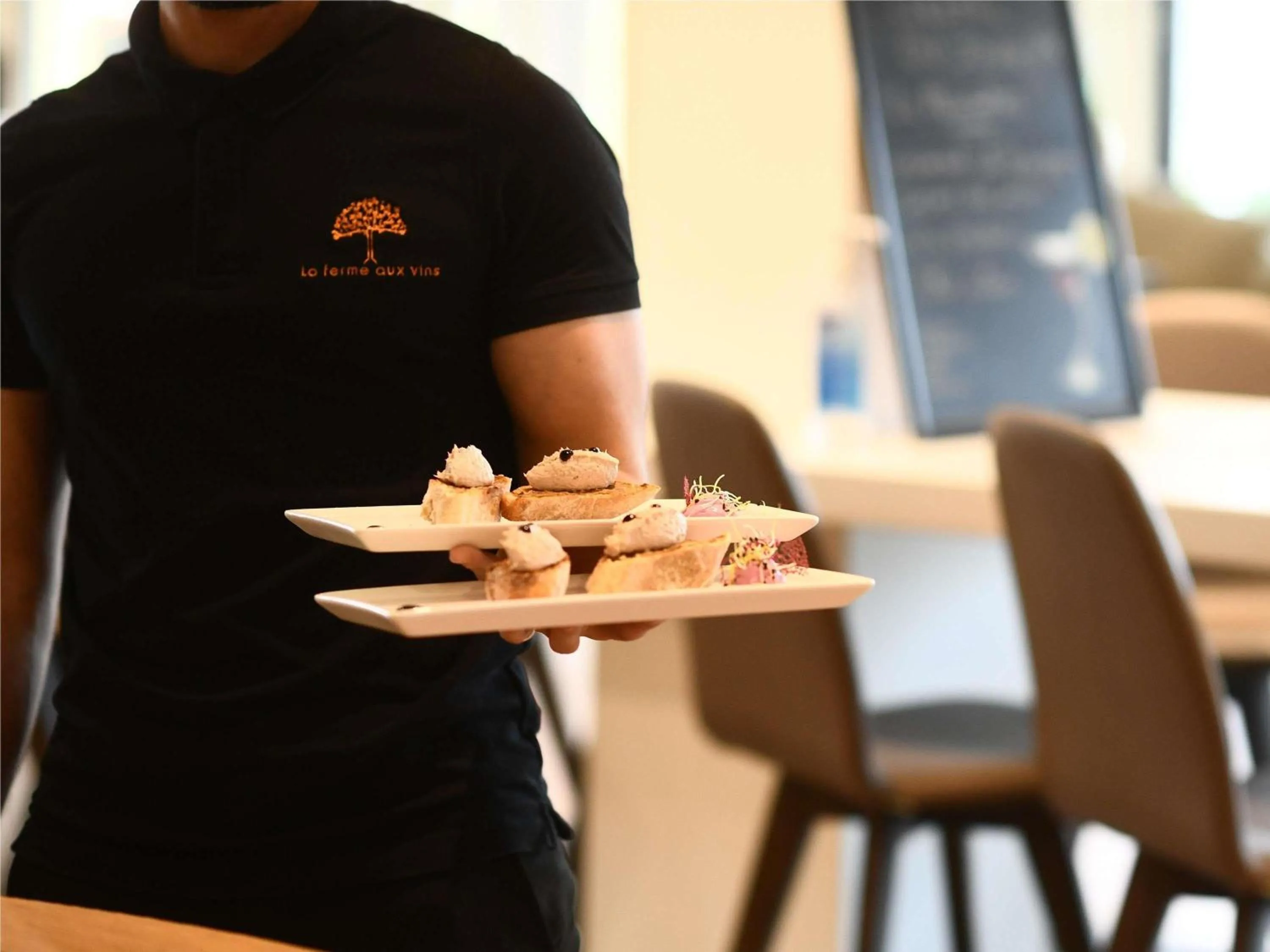 Restaurant/places to eat in ibis Beaune La Ferme Aux Vins