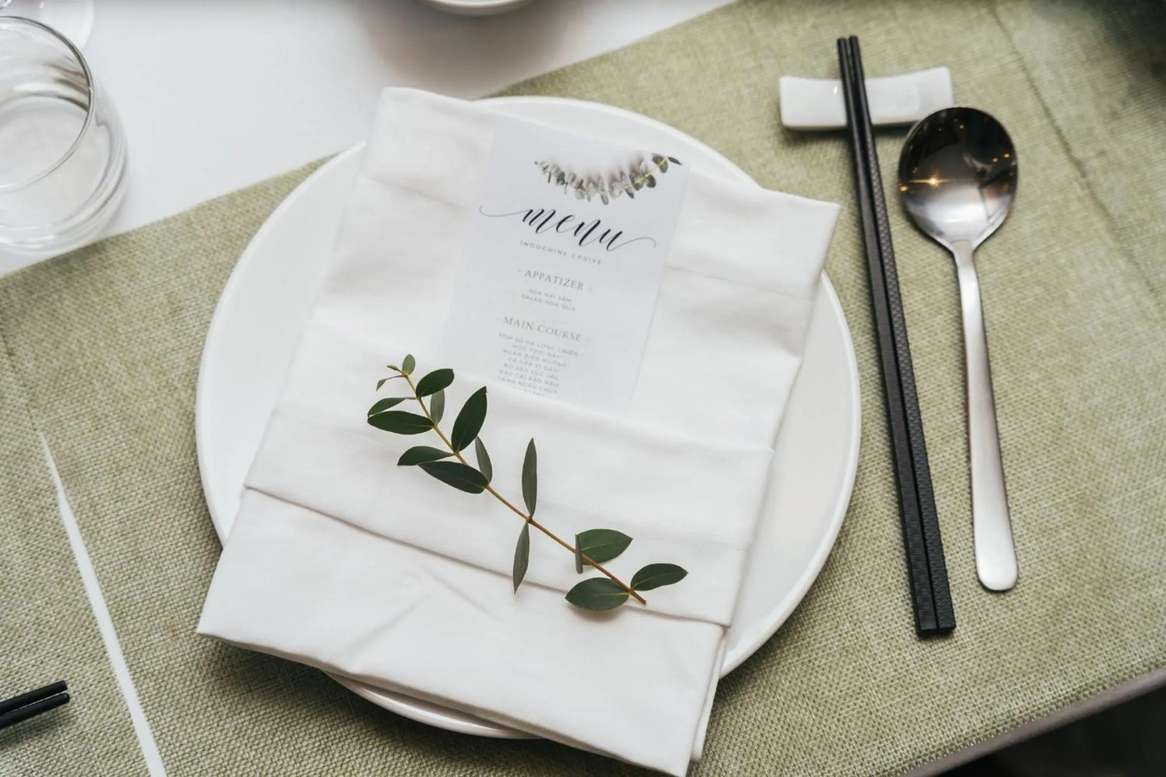 Food and drinks in Indochine Cruise Lan Ha Bay