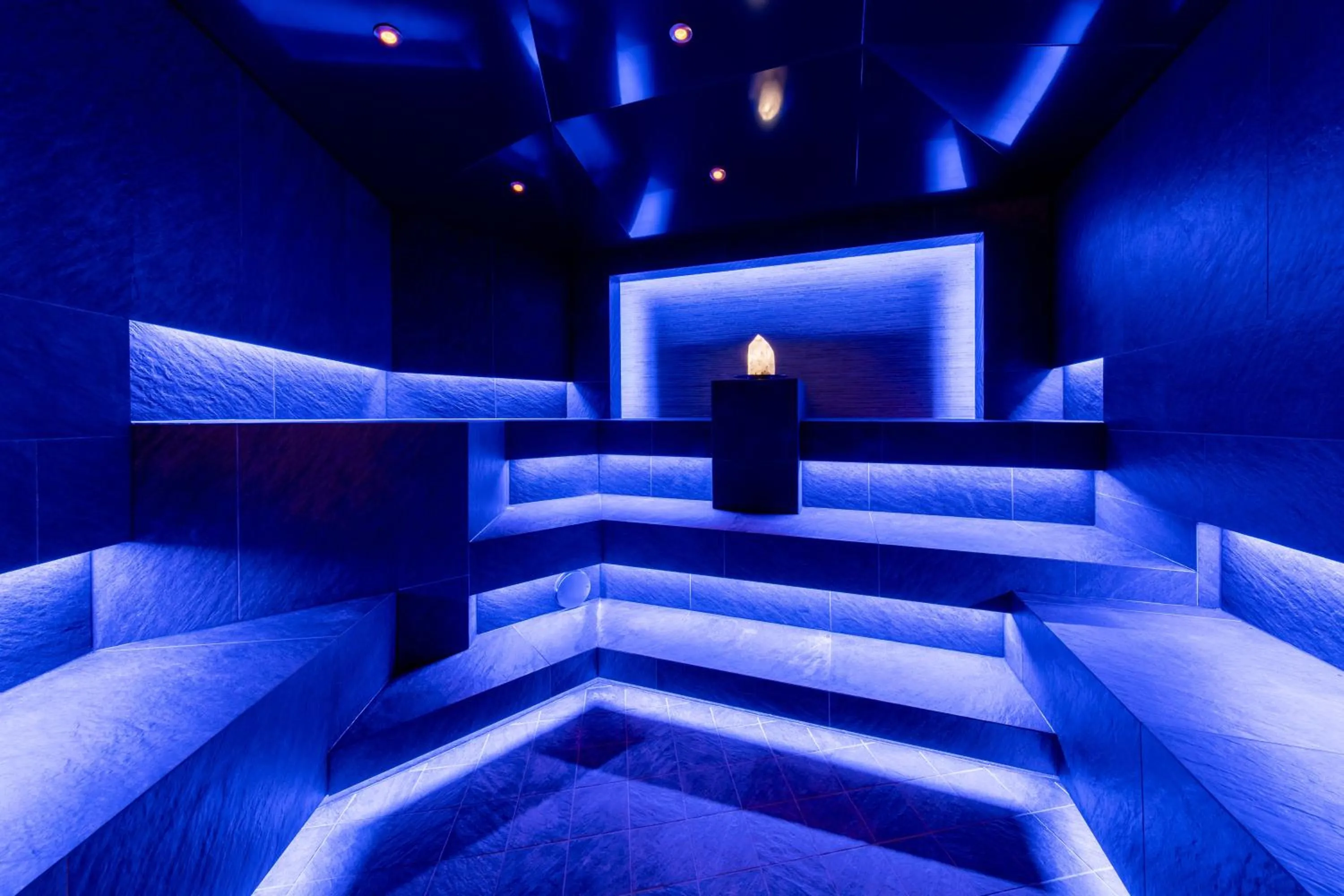 Swimming pool in Romantischer Winkel RoLigio & Wellness Resort