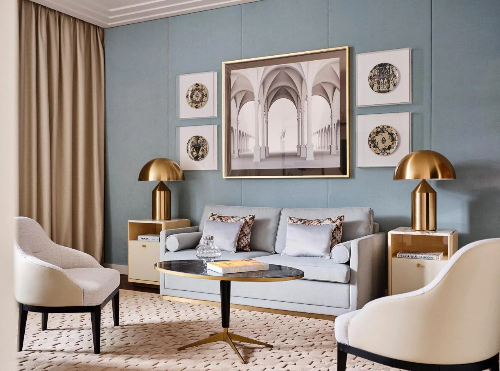 Living room in Four Seasons Hotel Milano