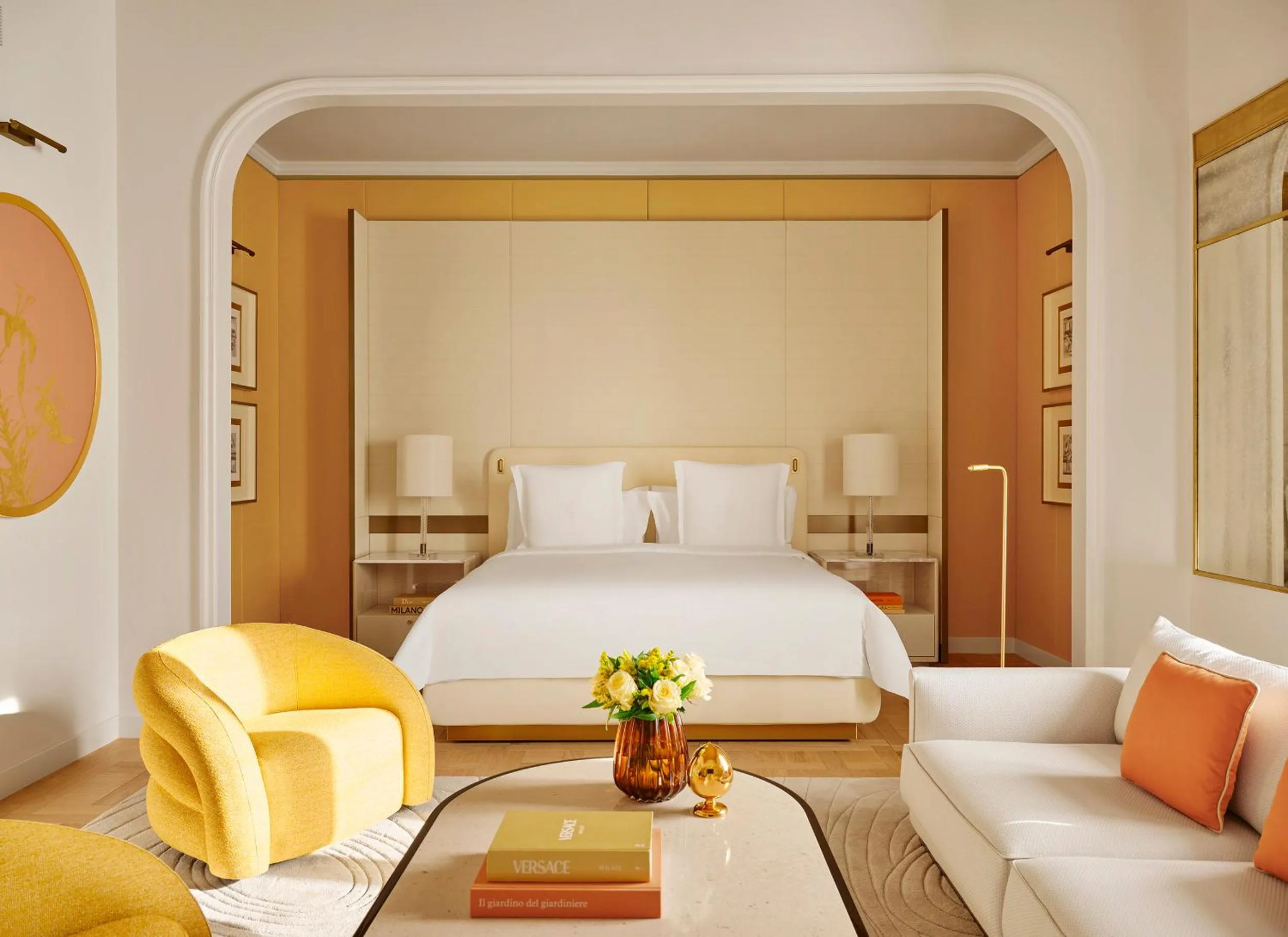 Bedroom, Bed in Four Seasons Hotel Milano