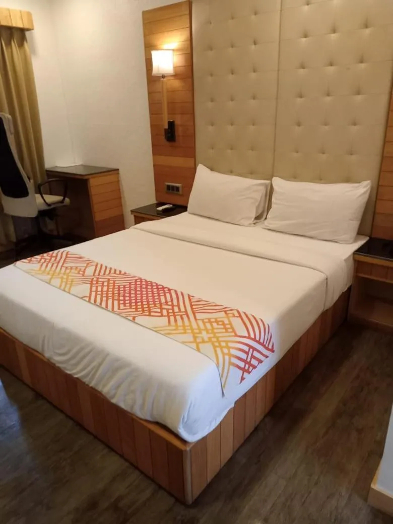 Ginger Surat City Centre