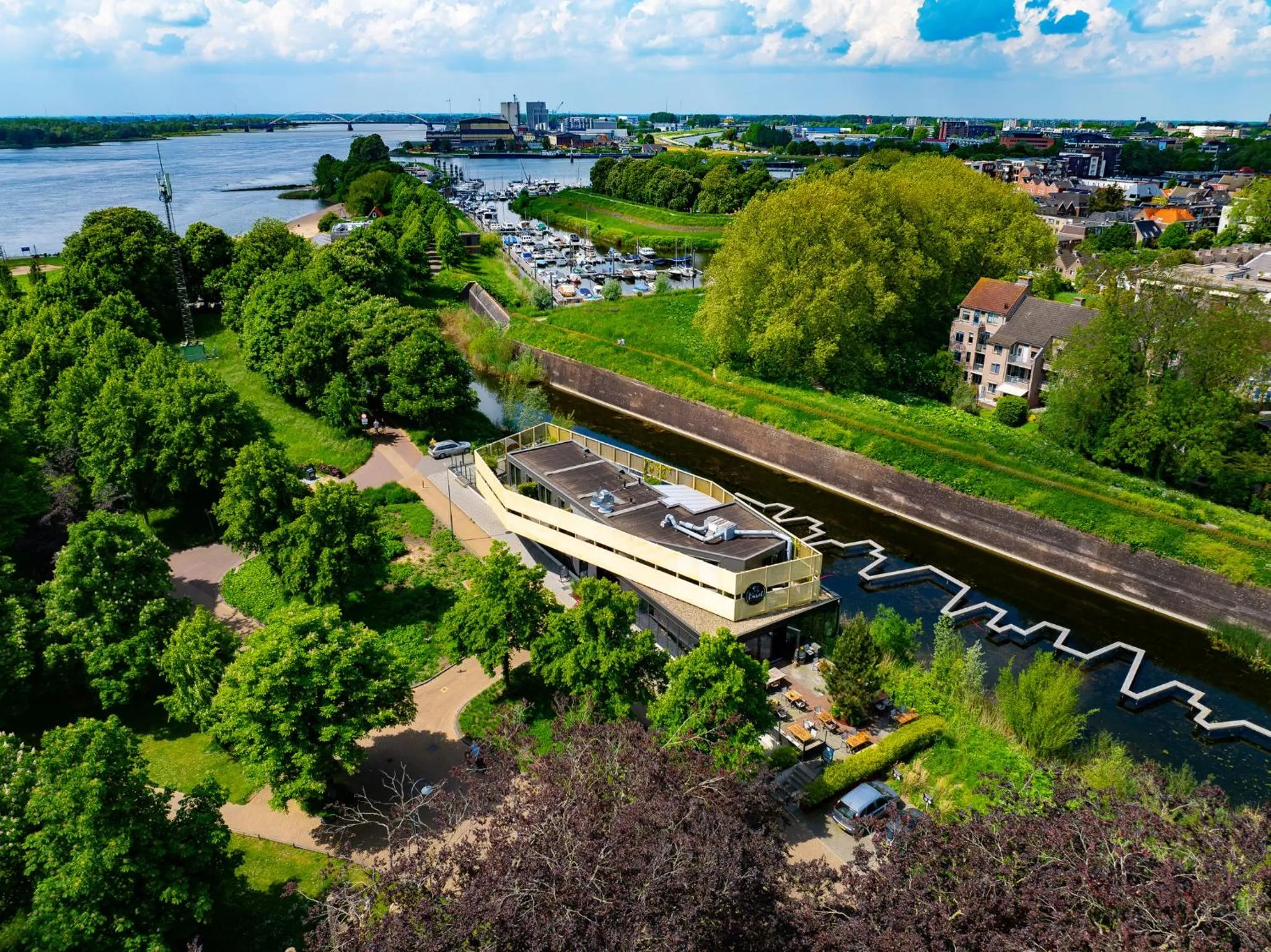 Property building in Boutique Hotel Karel de Stoute