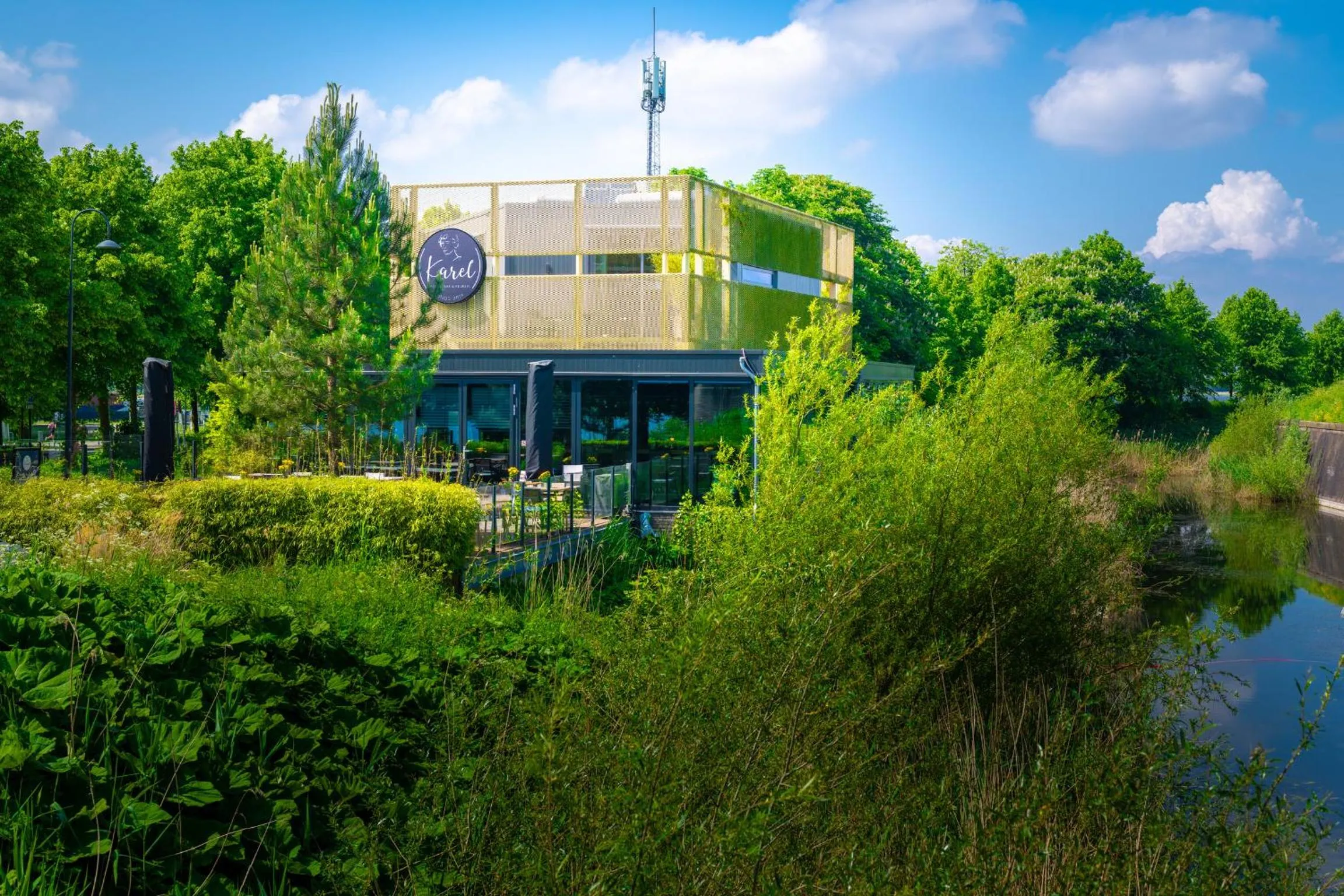 Property building in Boutique Hotel Karel de Stoute