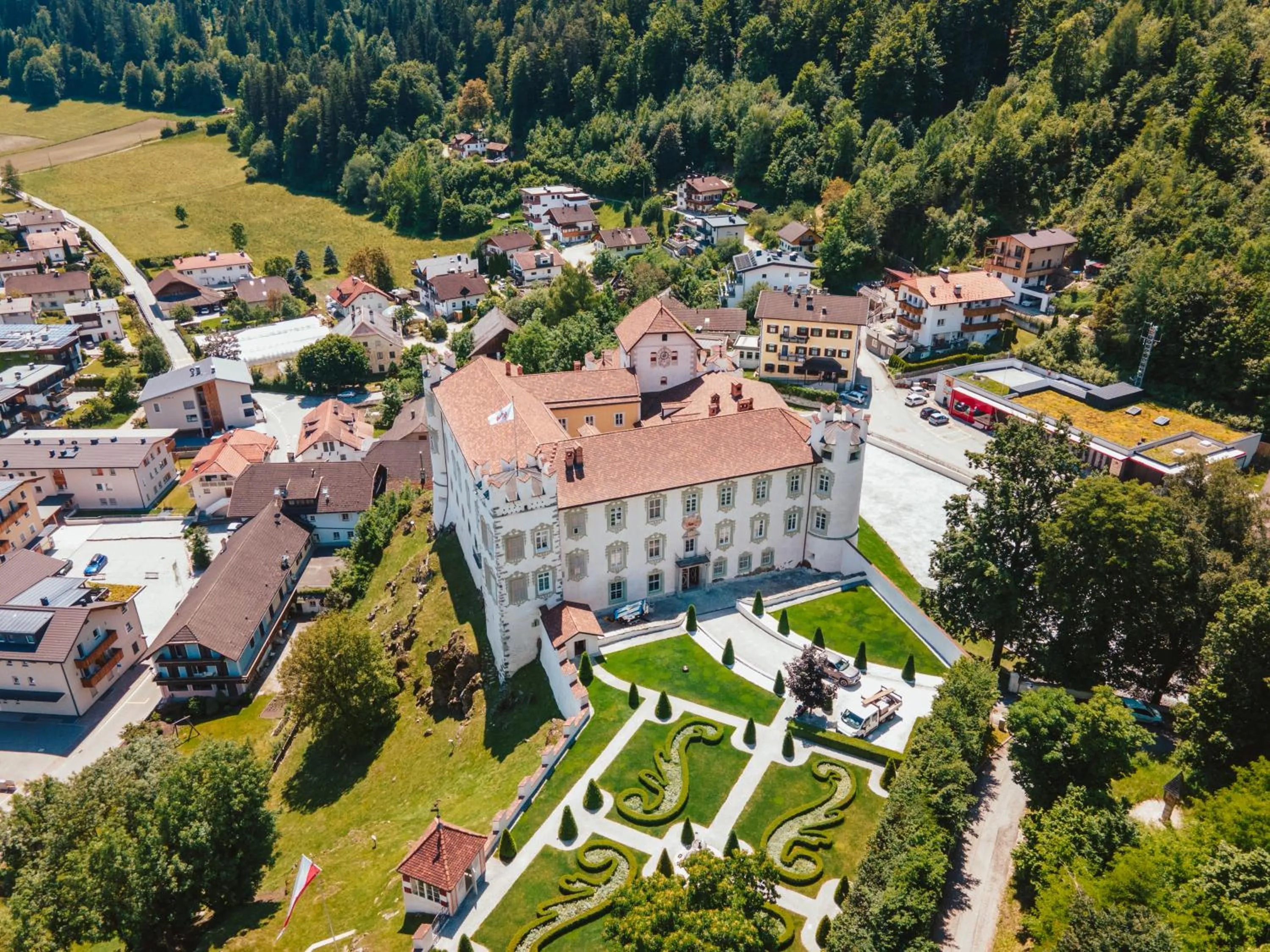 Property building in Hotel Elisabeth