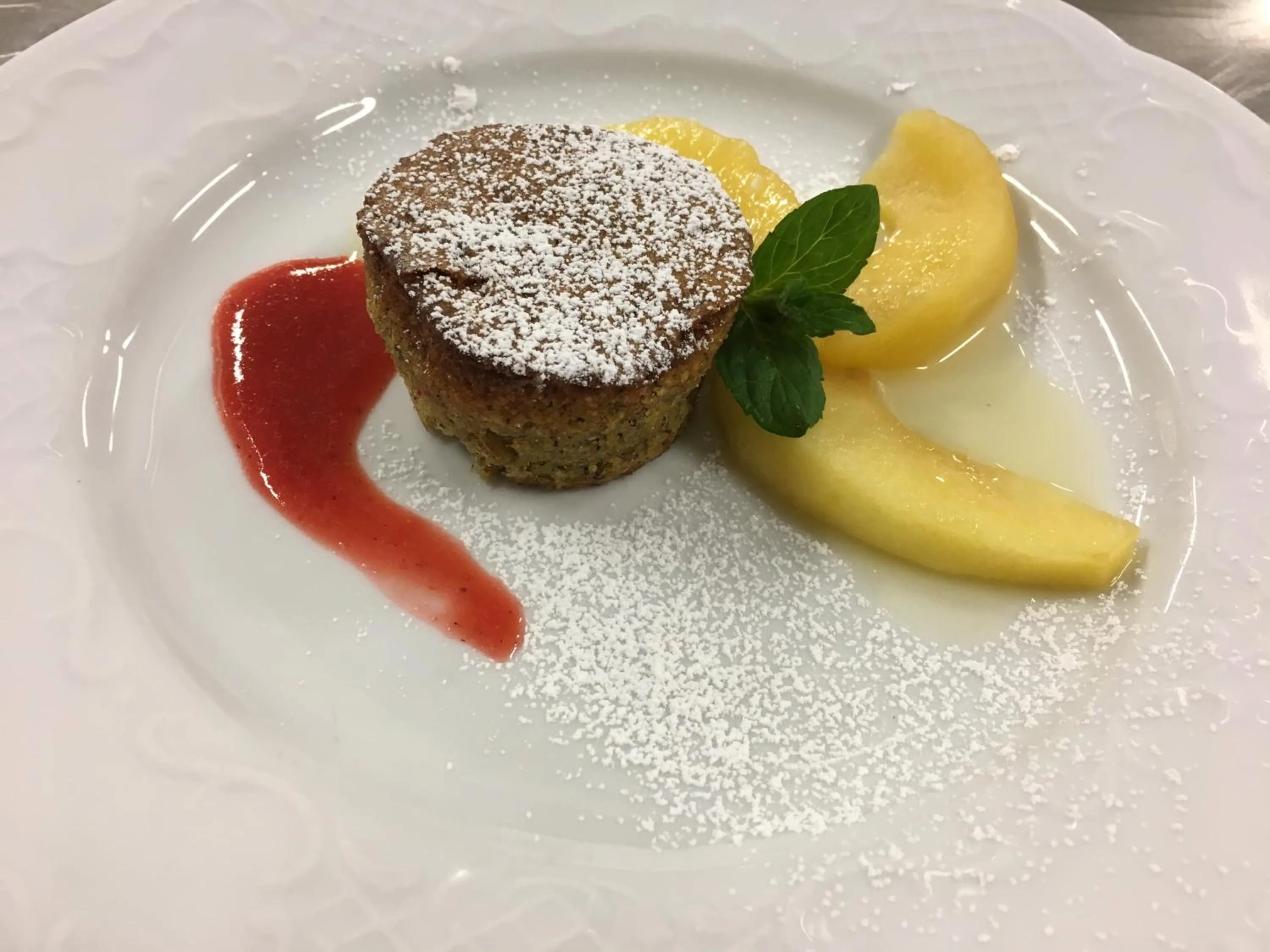 Food and drinks in Hotel Elisabeth