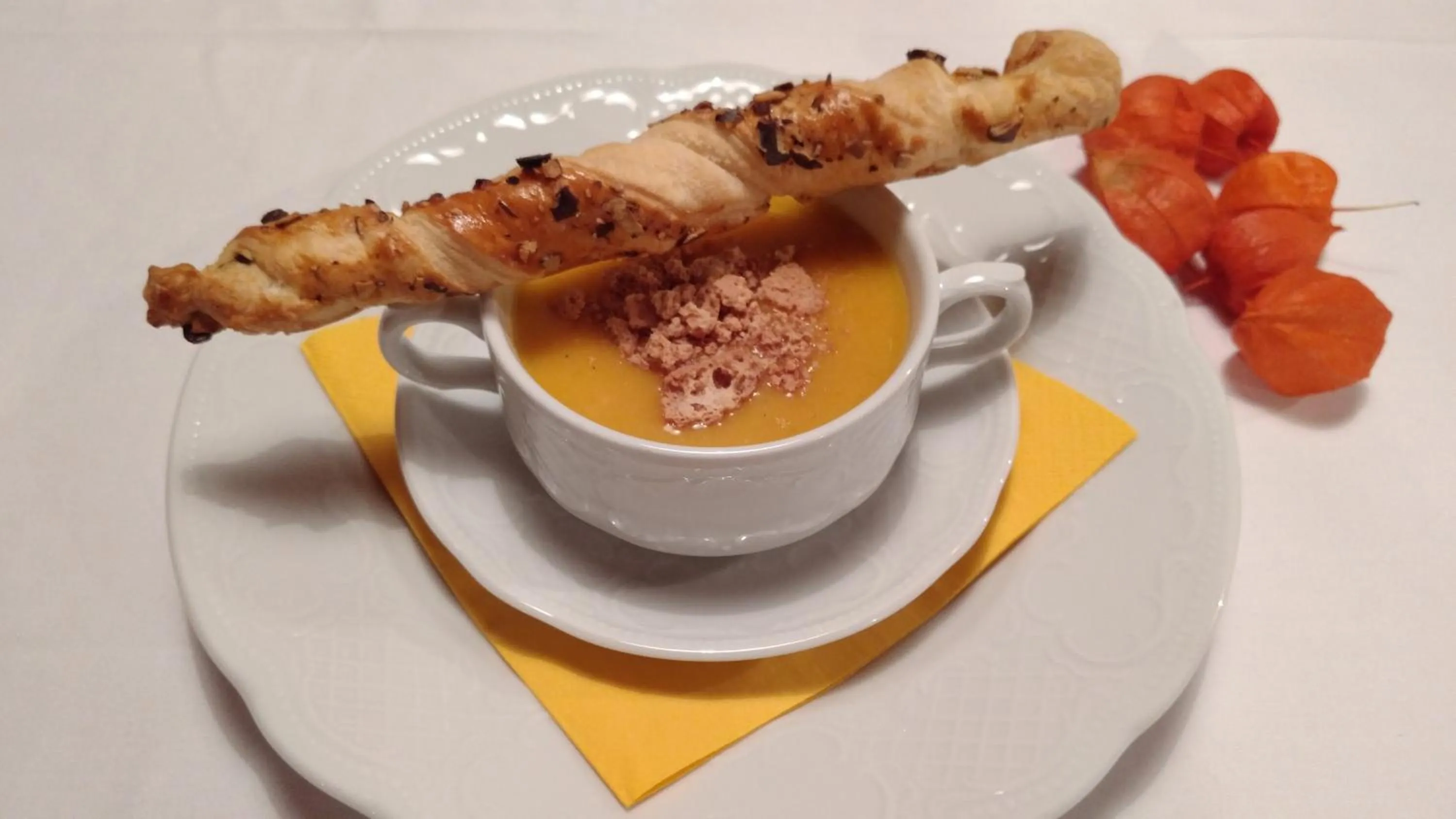 Food and drinks in Hotel Elisabeth