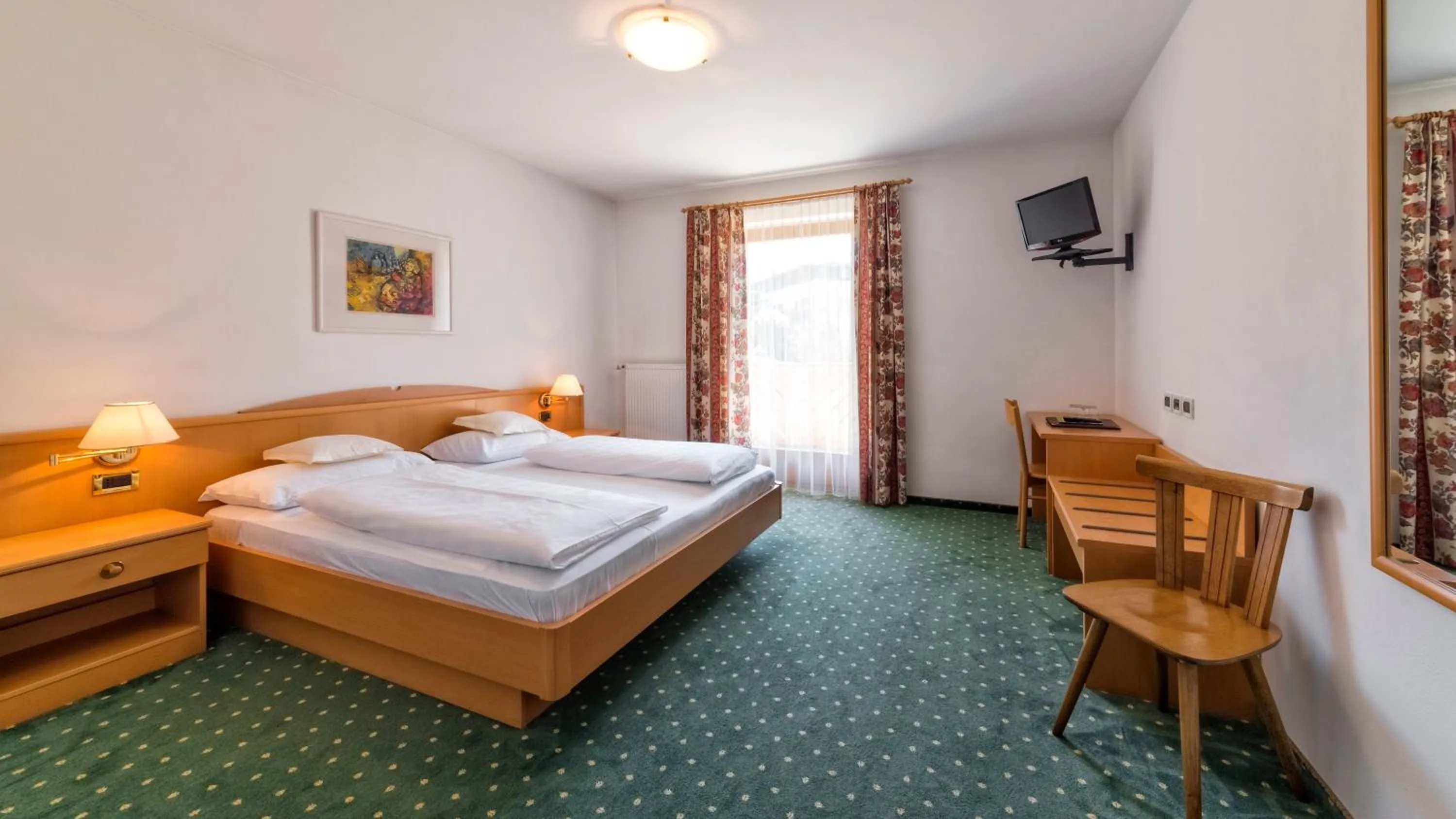 Photo of the whole room, Bed in Hotel Elisabeth