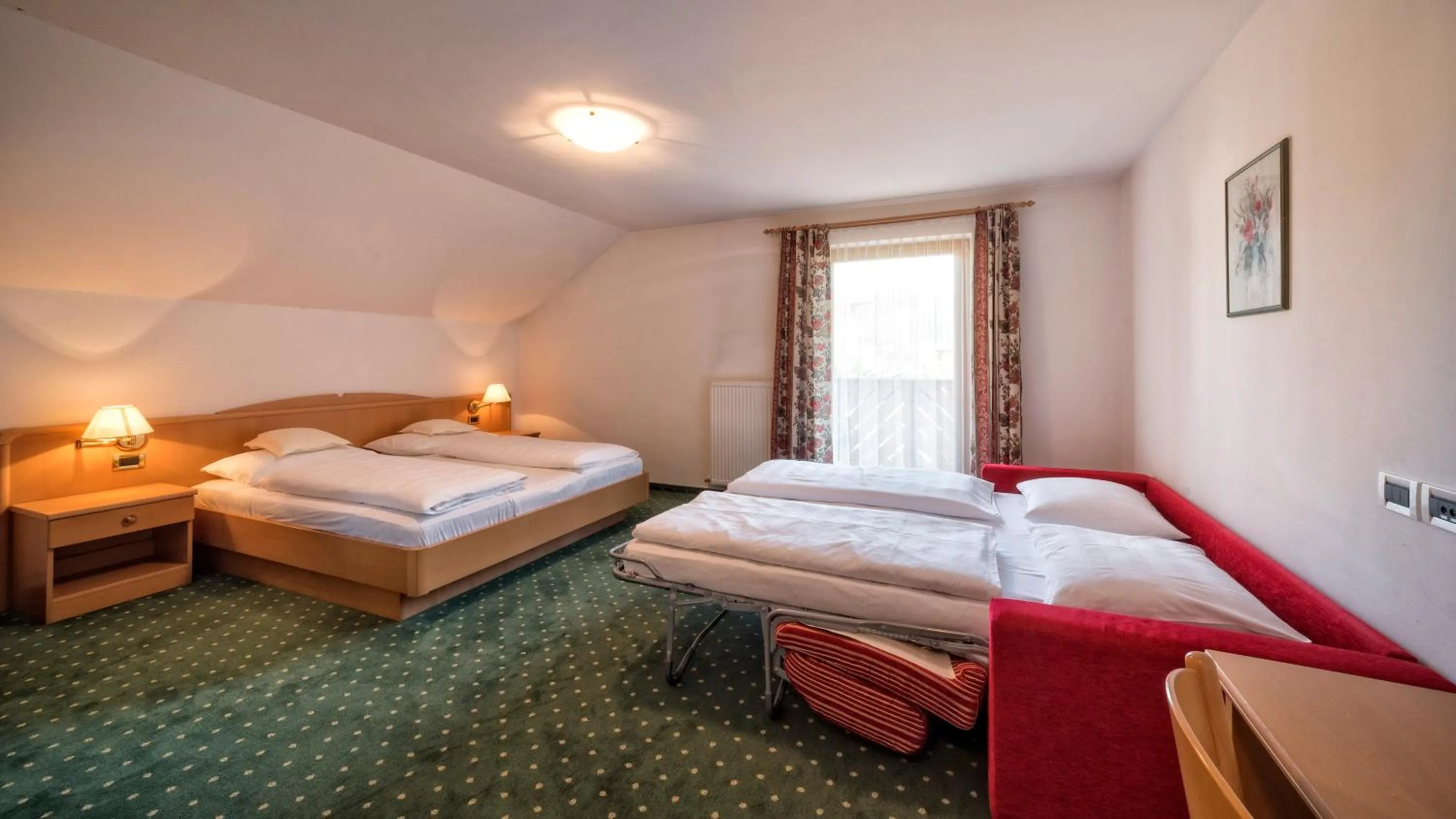 Photo of the whole room, Bed in Hotel Elisabeth