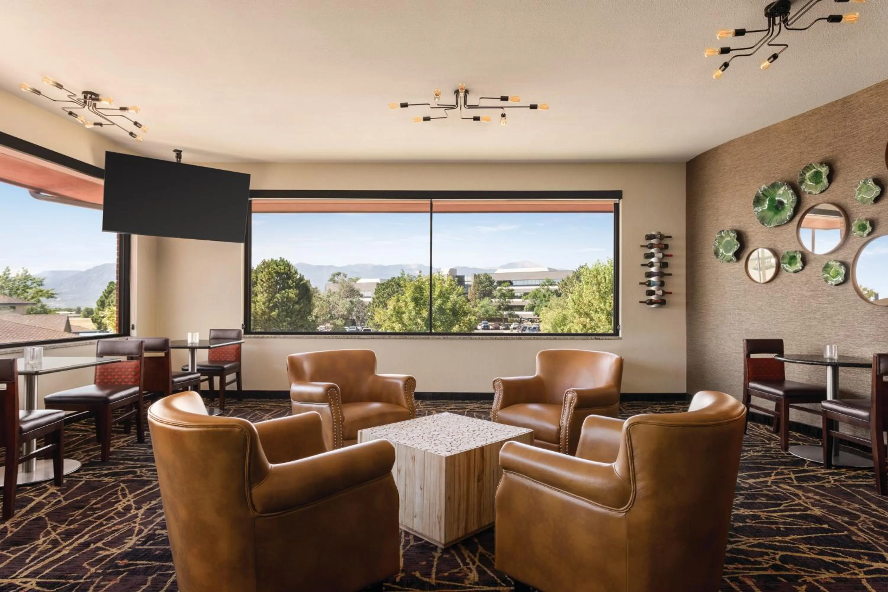 Restaurant/places to eat in Radisson Hotel Colorado Springs Airport