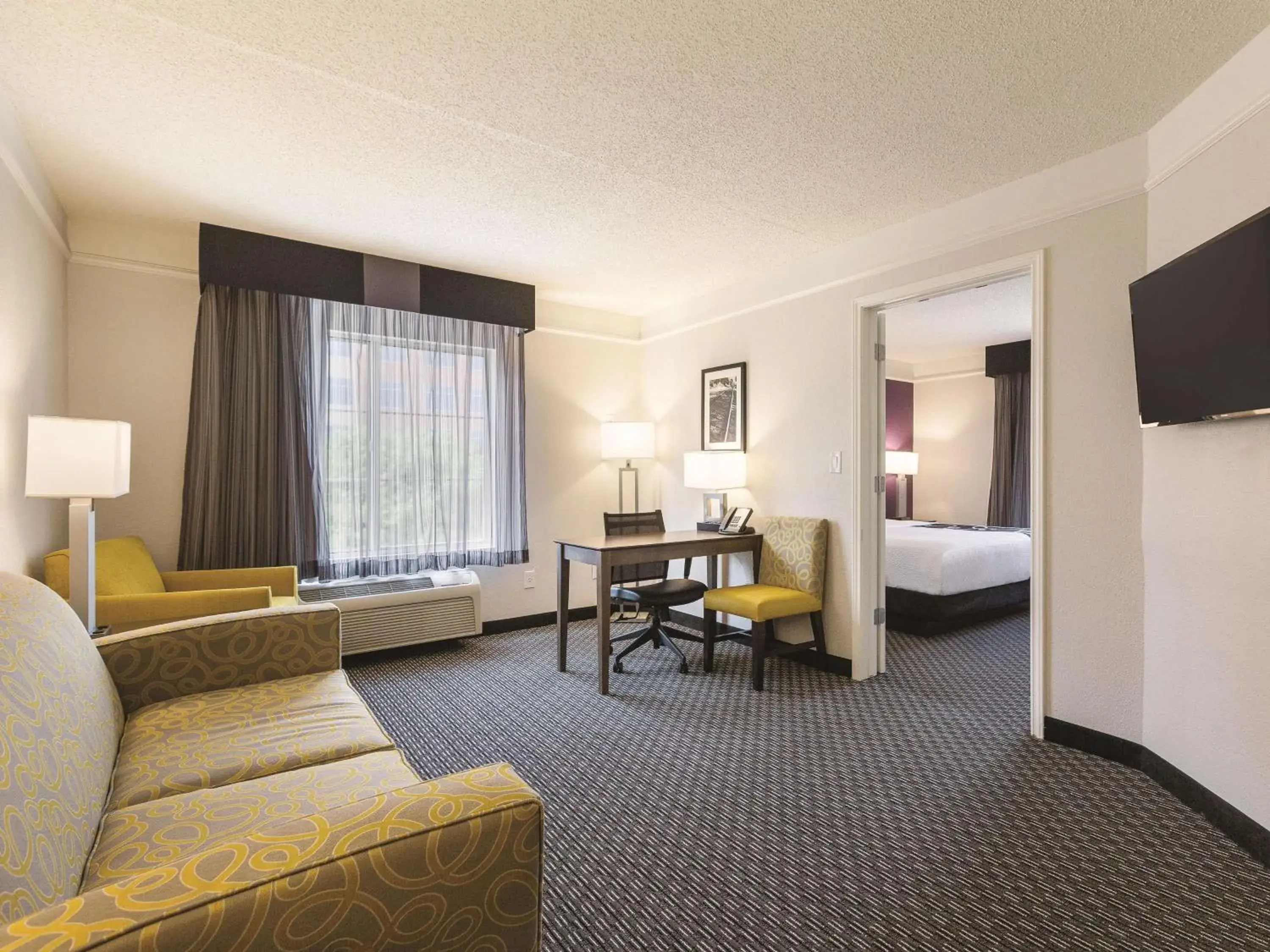 King Suite - Non-Smoking in La Quinta by Wyndham Dallas Plano West King Suite - Non-Smoking in La Quinta by Wyndham Dallas Plano West