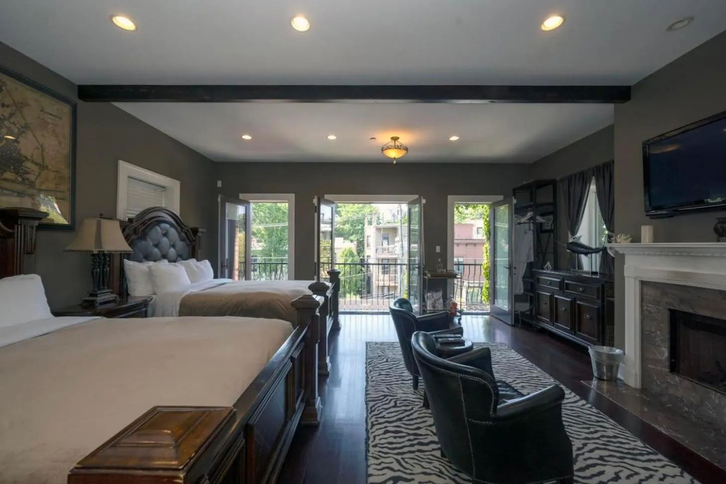 Bed in Villa D' Citta