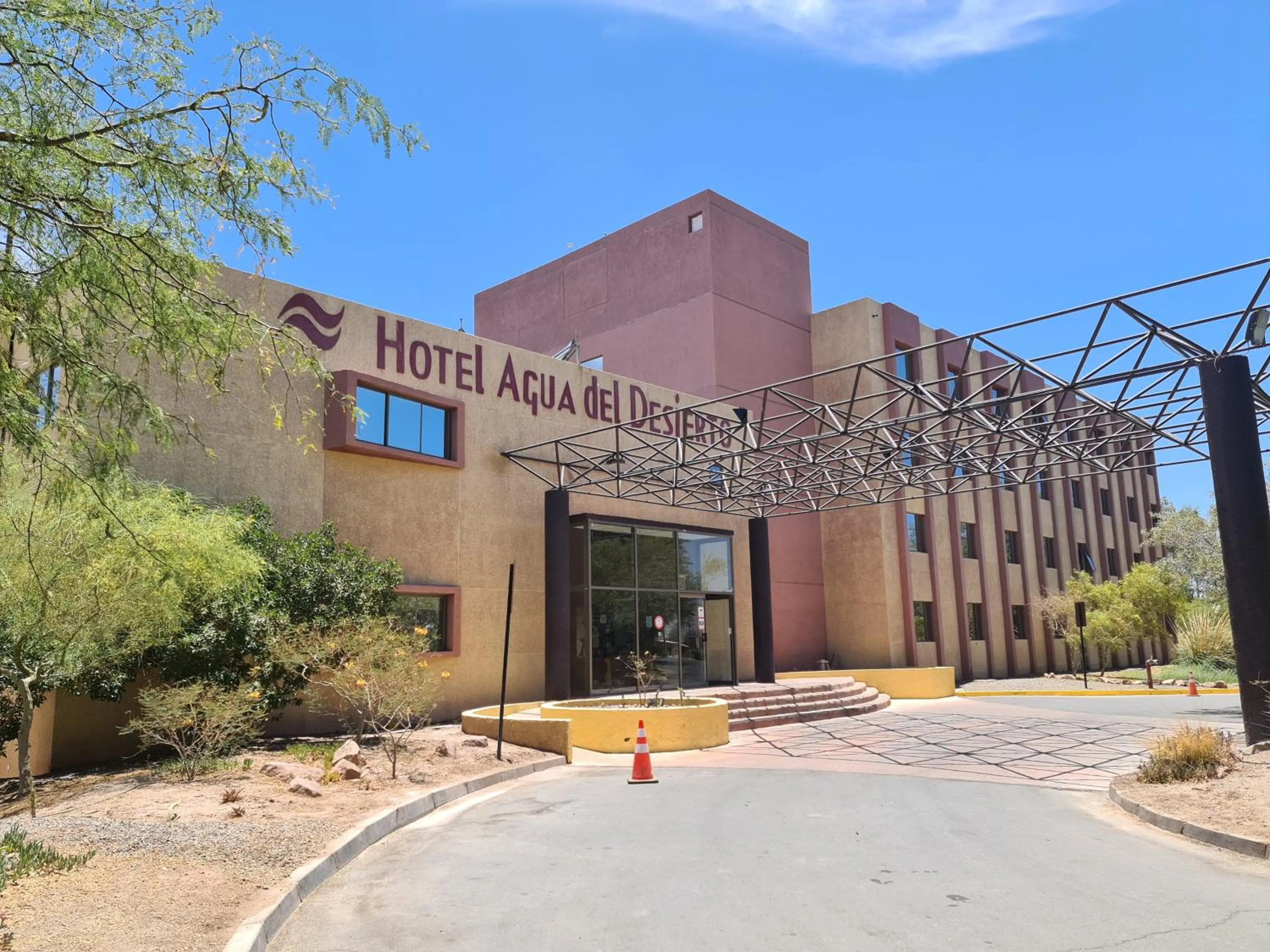 Property building in Hotel Agua del Desierto