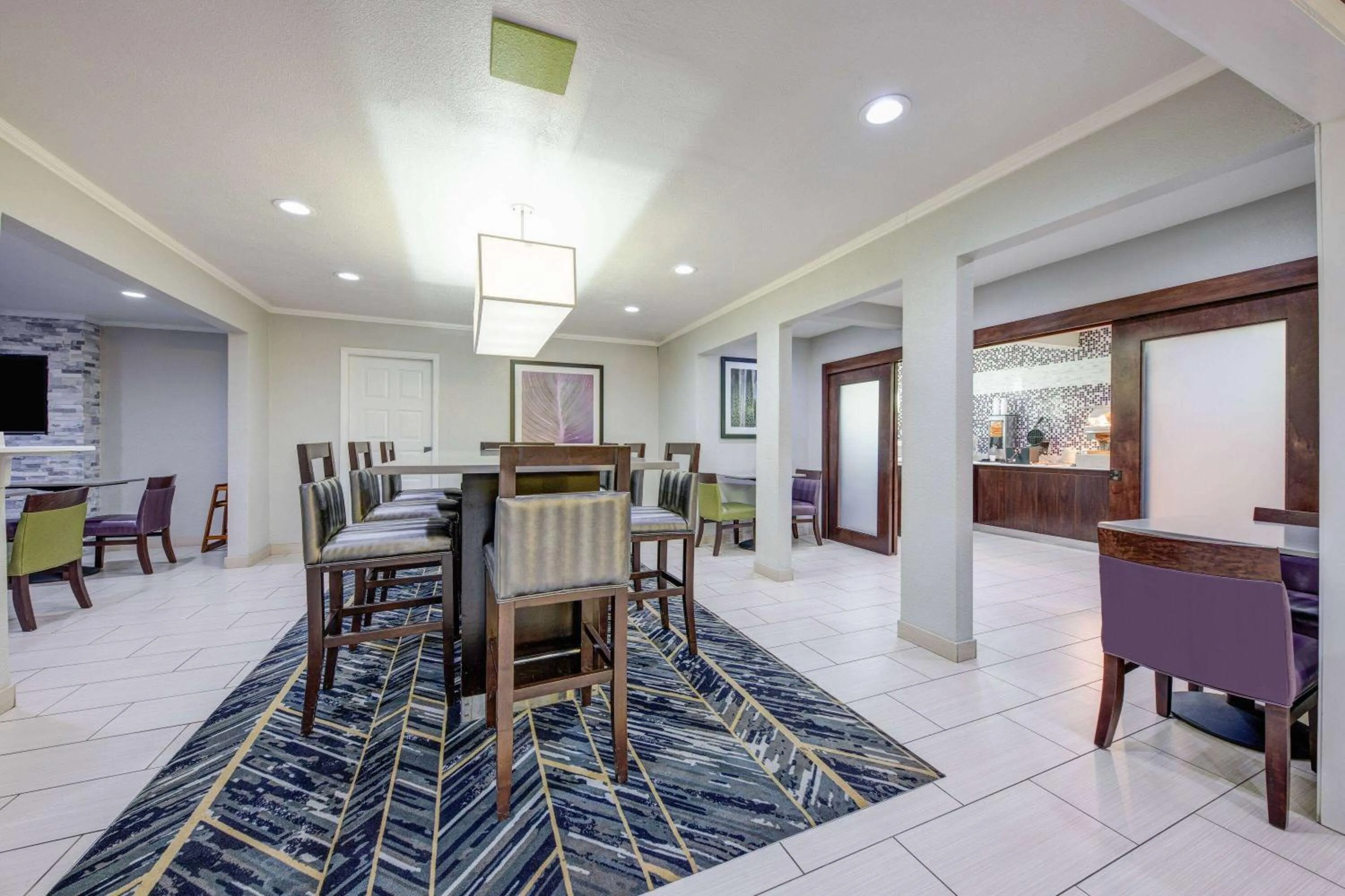 Breakfast in La Quinta Inn by Wyndham El Dorado