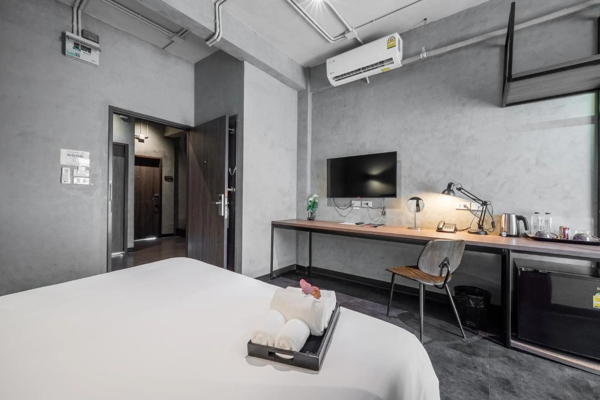 Bedroom, Bed in Palette The Ex Capital Hotel Bangkok