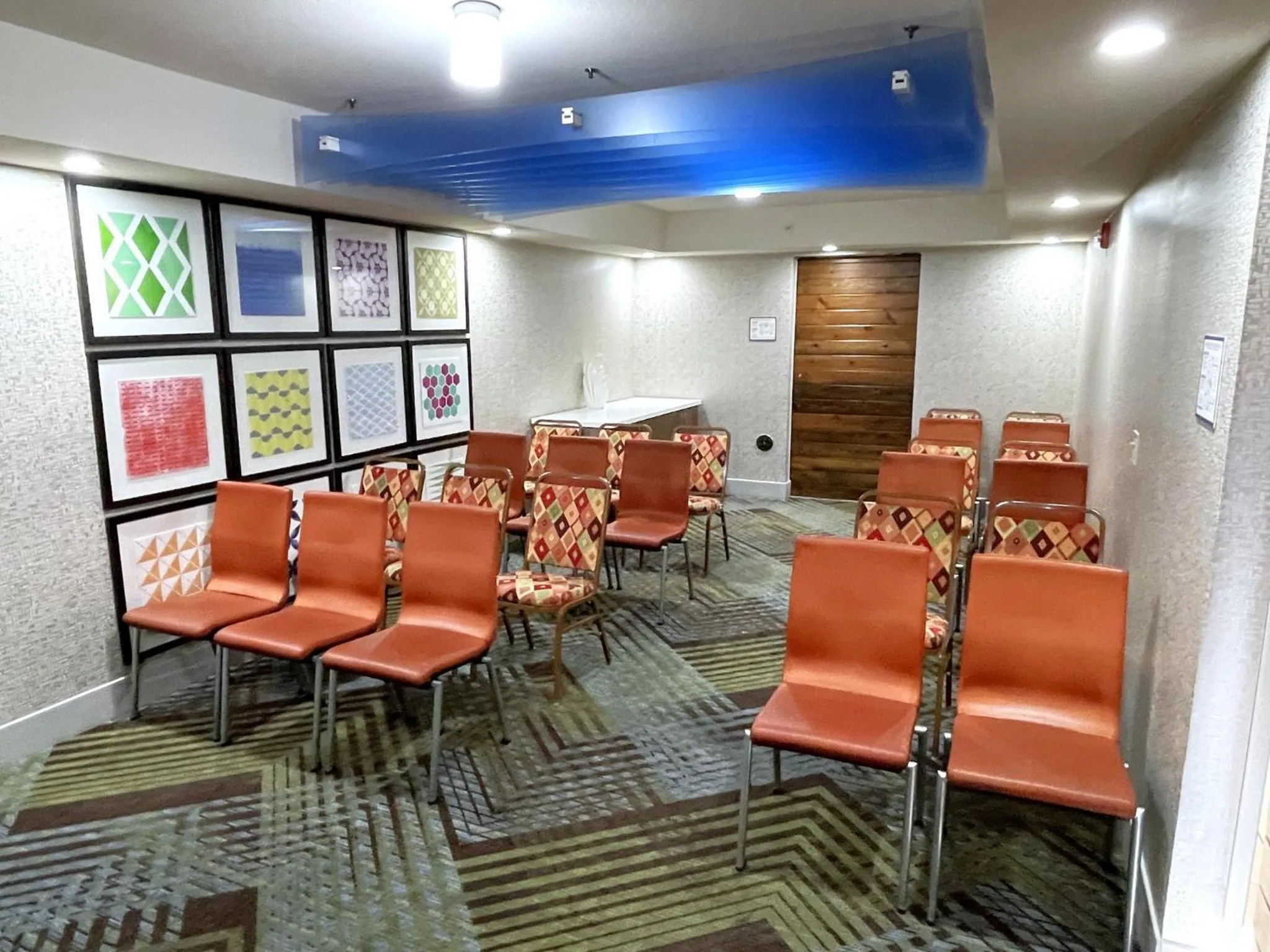Meeting/conference room in Holiday Inn Express Sedona - Oak Creek by IHG