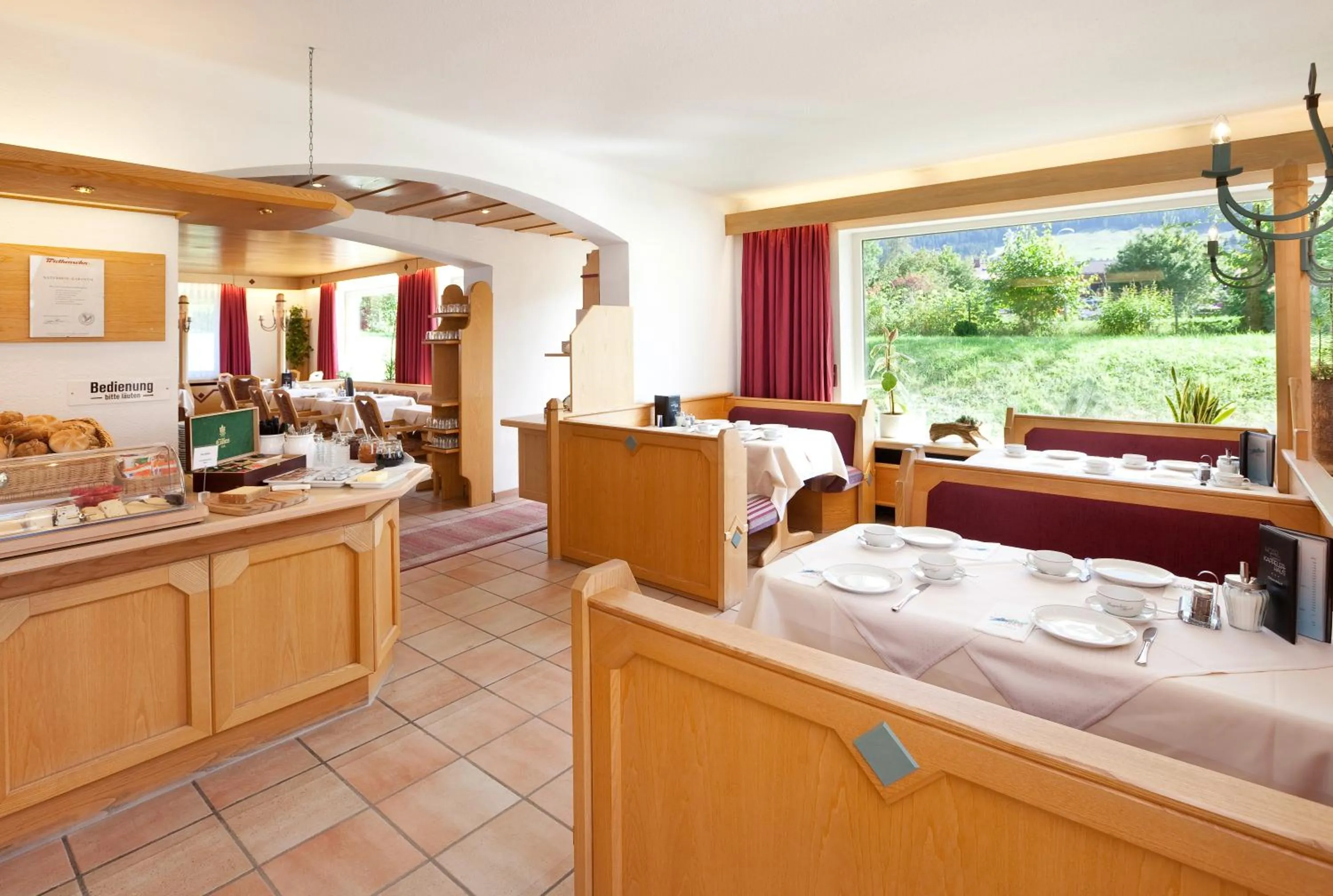 Restaurant/places to eat, Bed in Hotel garni Kappeler-Haus