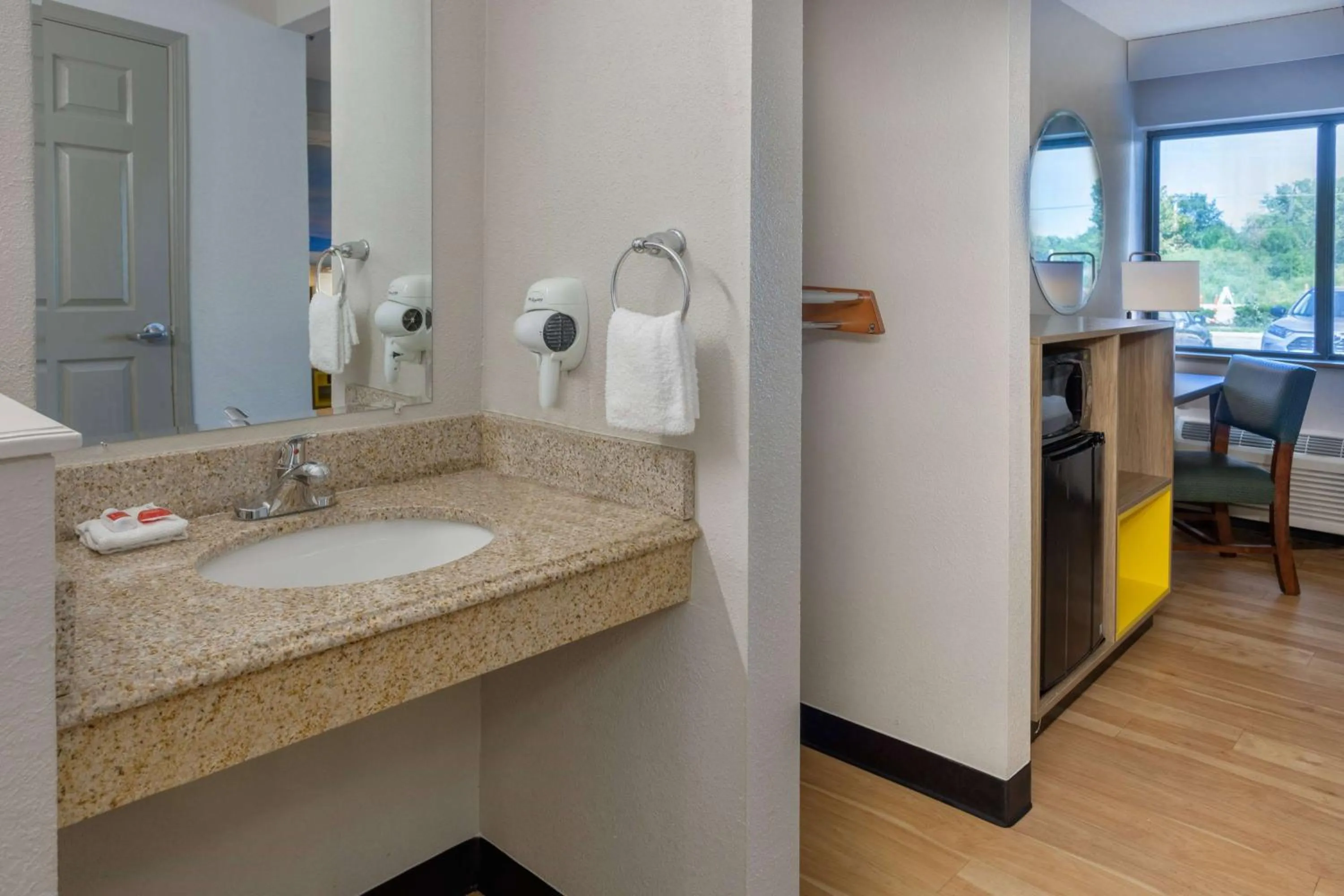 Photo of the whole room in Days Inn by Wyndham Pleasant Prairie Kenosha