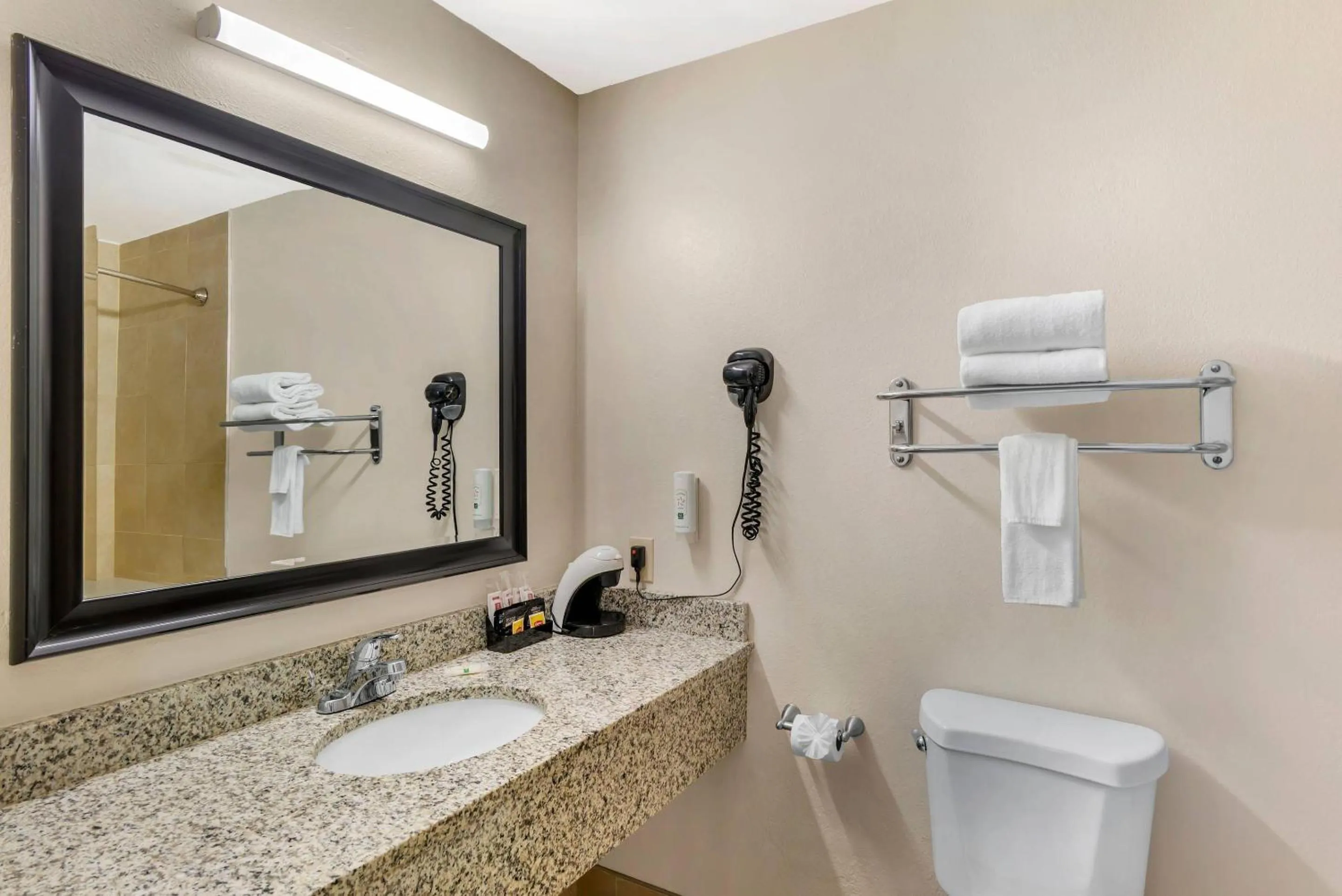 Bedroom in Quality Inn Loganville US Highway 78