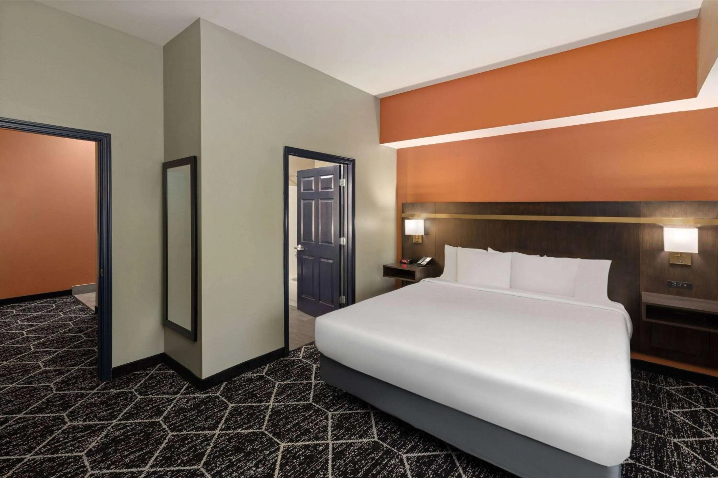 Bed in La Quinta by Wyndham Olathe