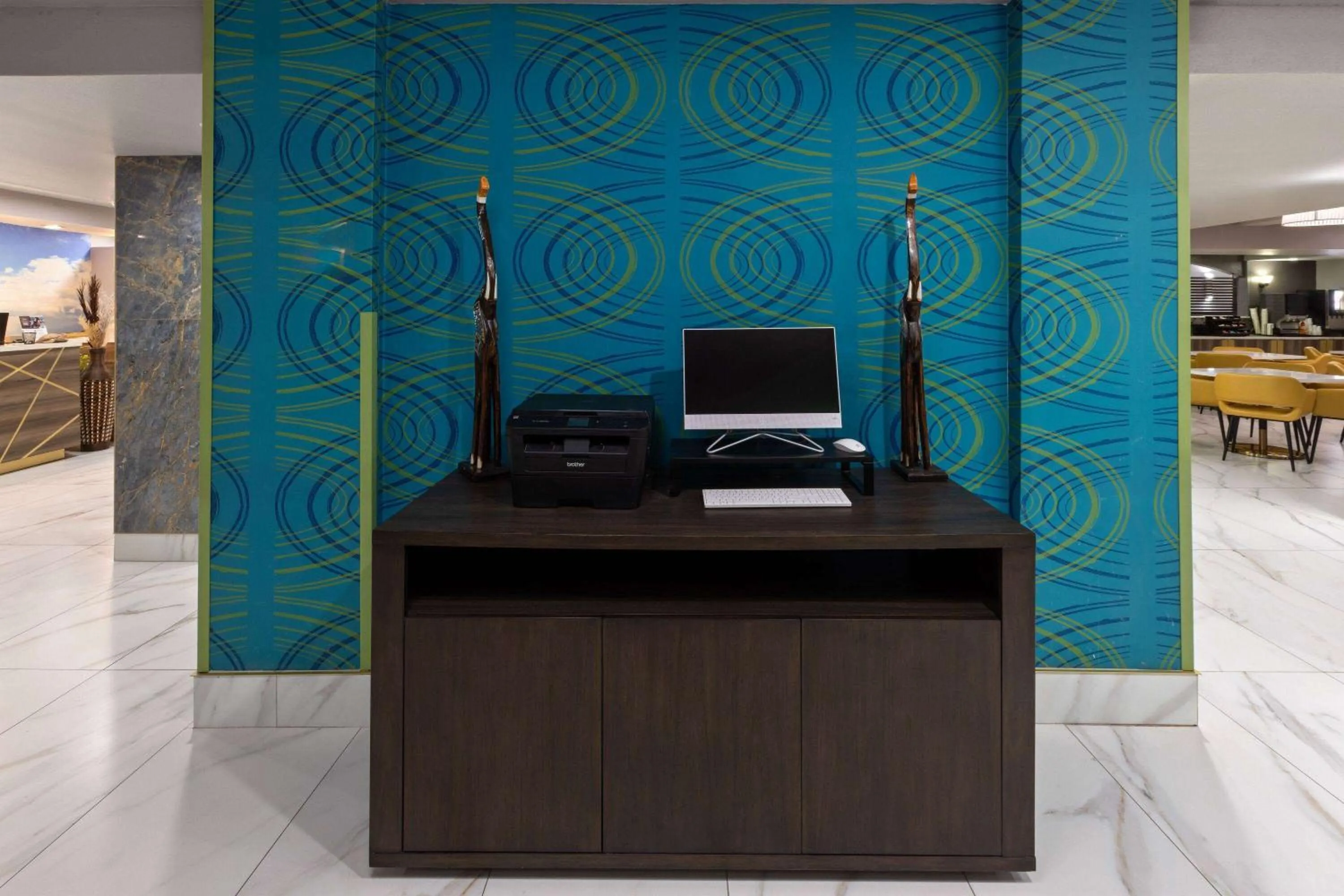 Business facilities in La Quinta by Wyndham Olathe