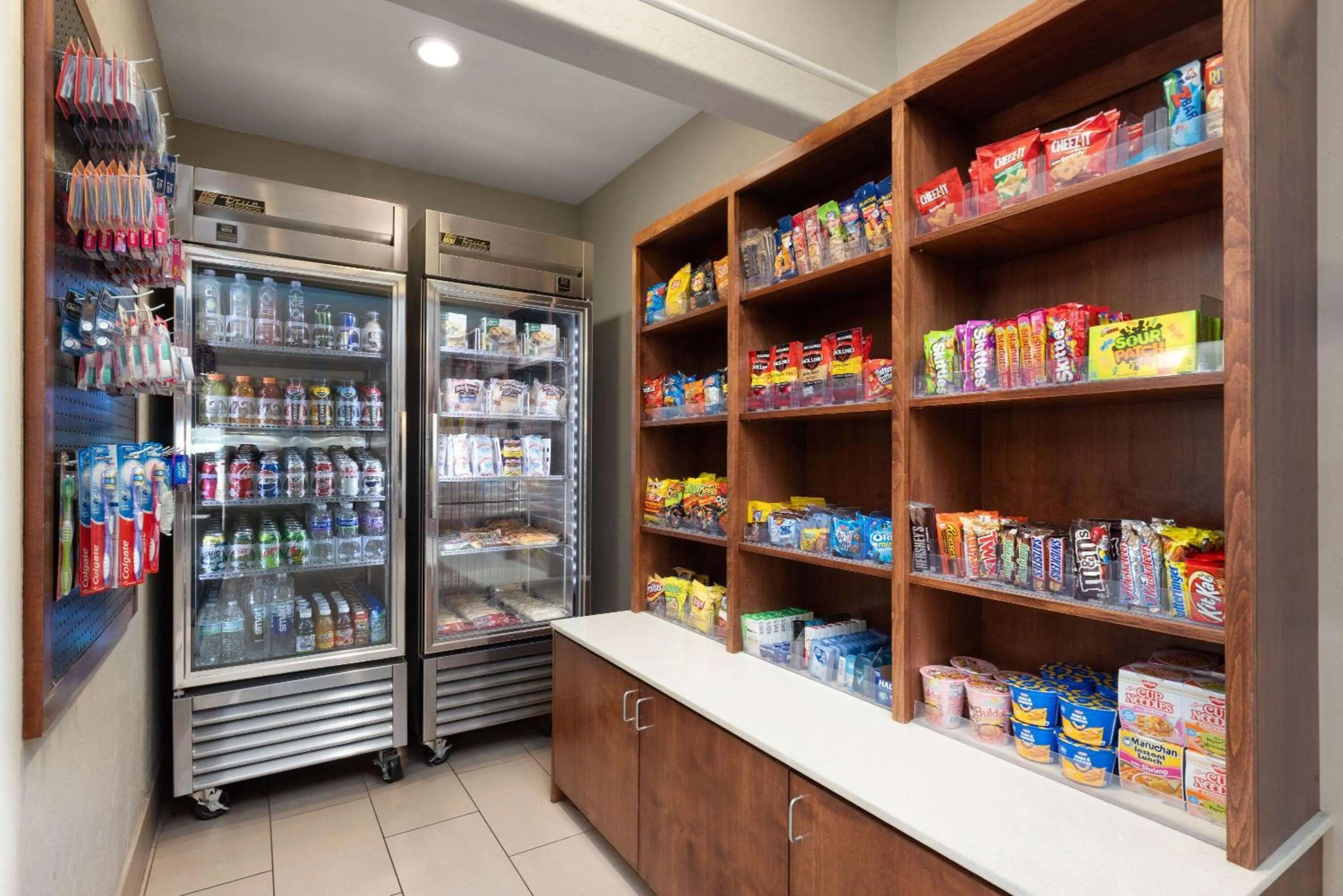 Food and drinks in La Quinta by Wyndham Bakersfield North