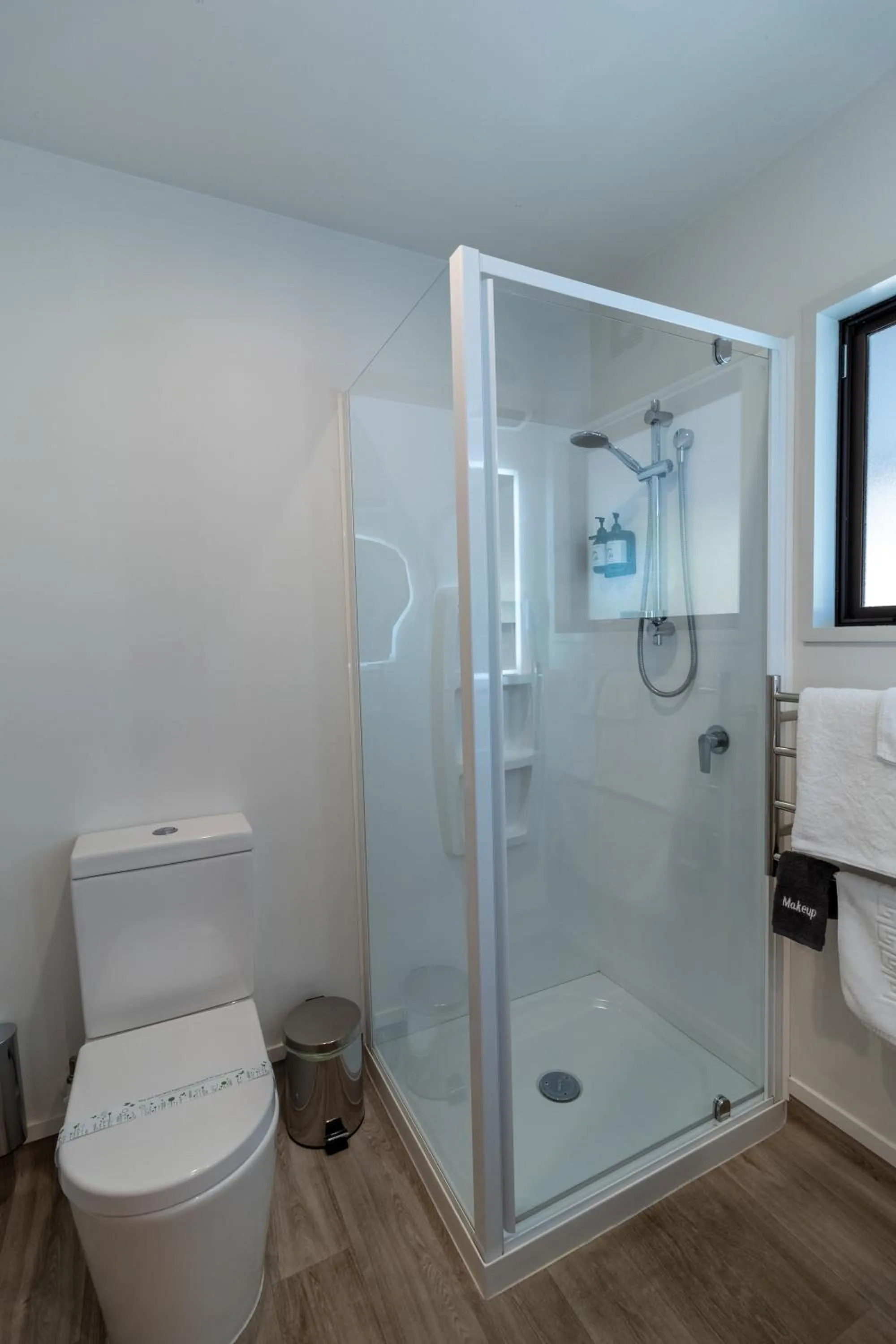 Shower in The Bealey Hotel