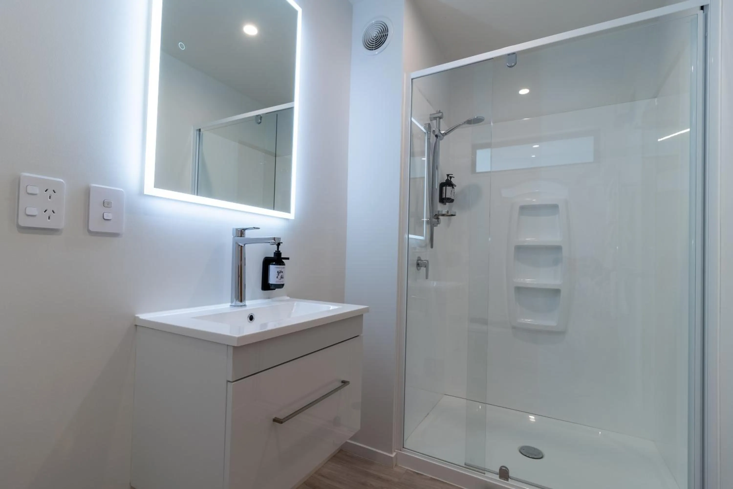 Shower in The Bealey Hotel