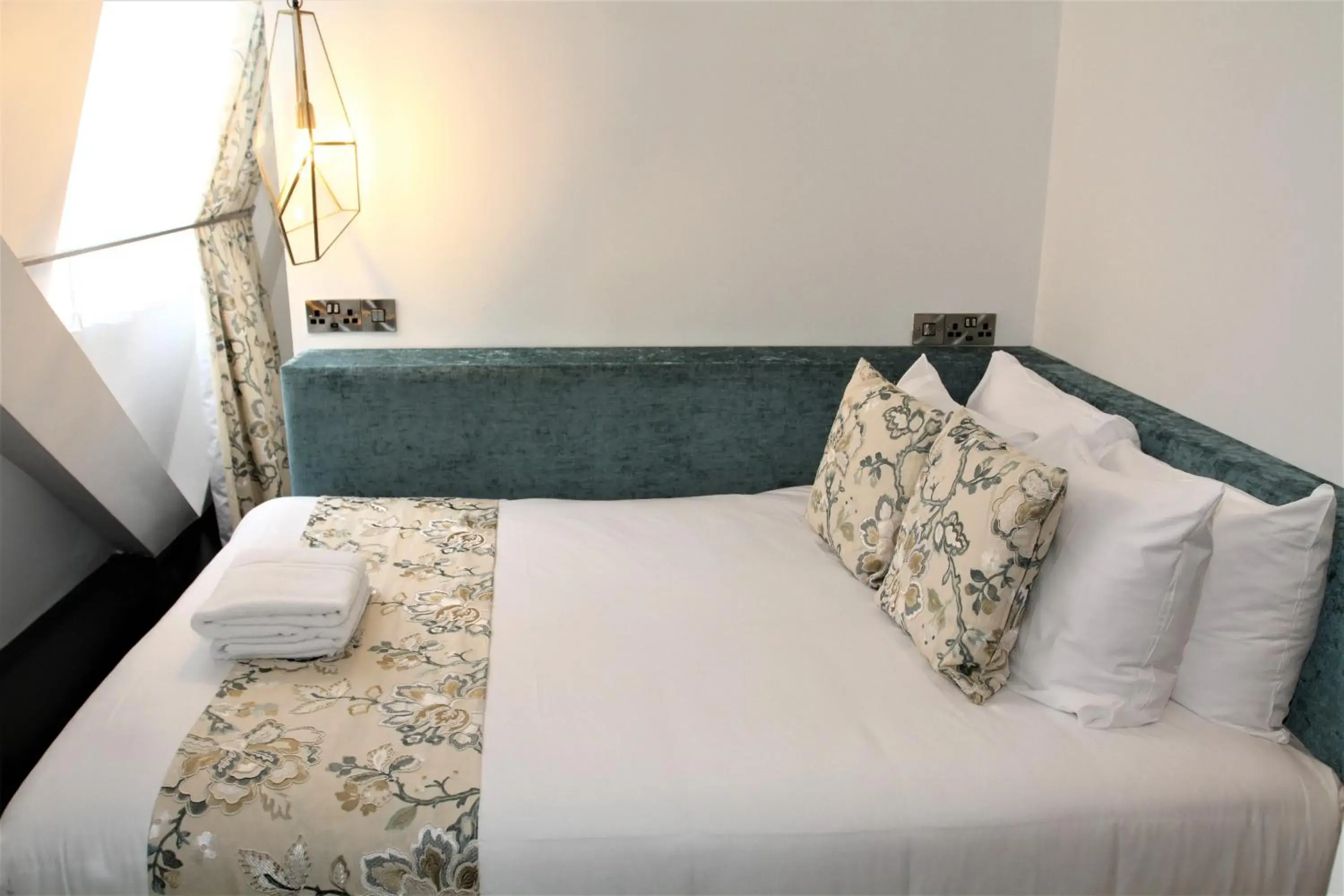 Budget Double Room in The Lane - Boutique Residence Budget Double Room in The Lane - Boutique Residence