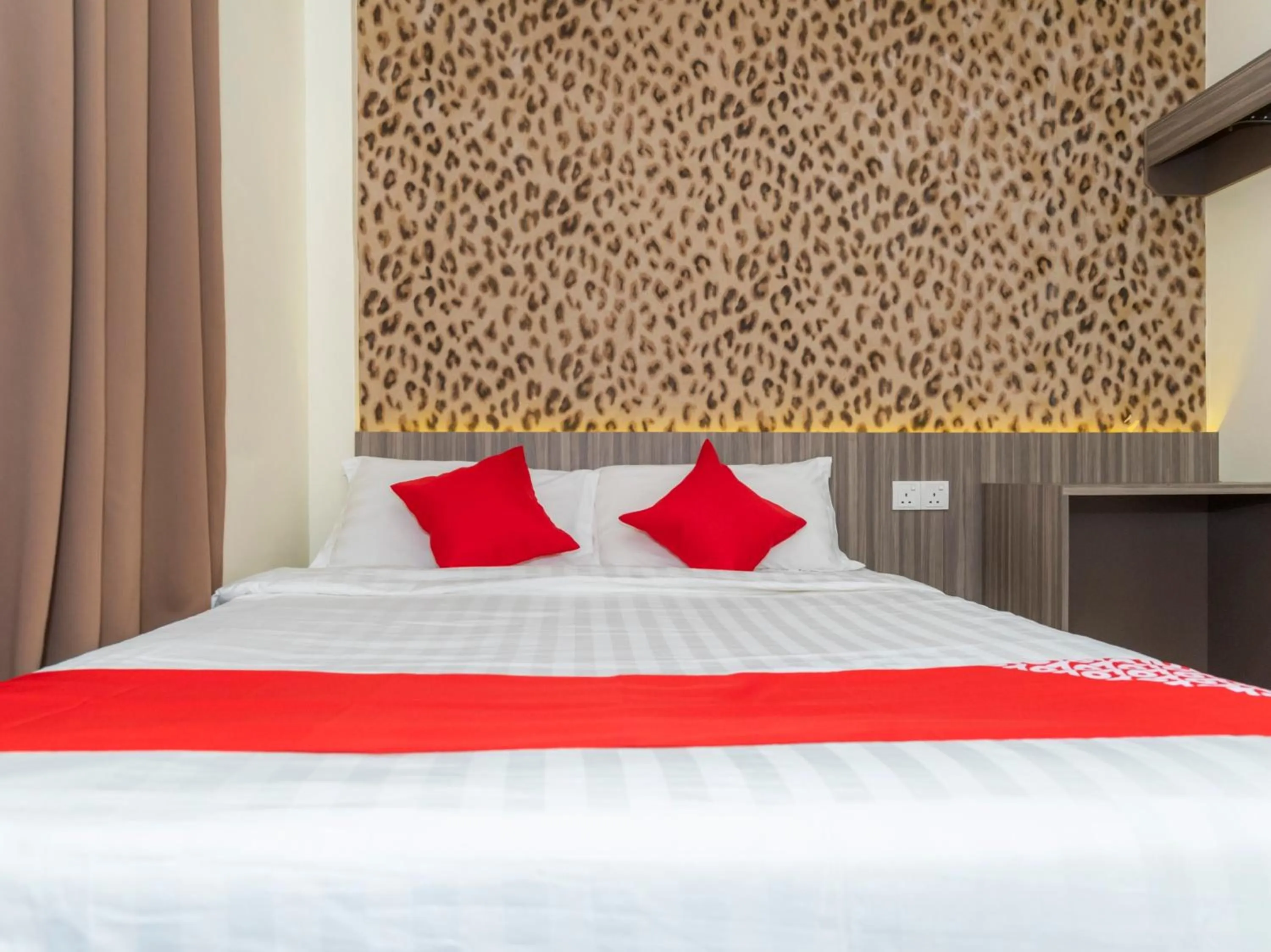 Bedroom, Bed in MK Paradise hotel