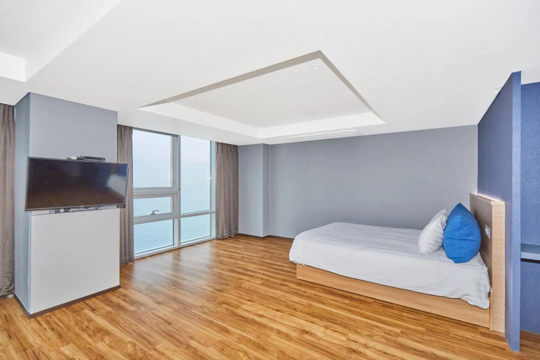 Bed in Kolon Seacloud Hotel