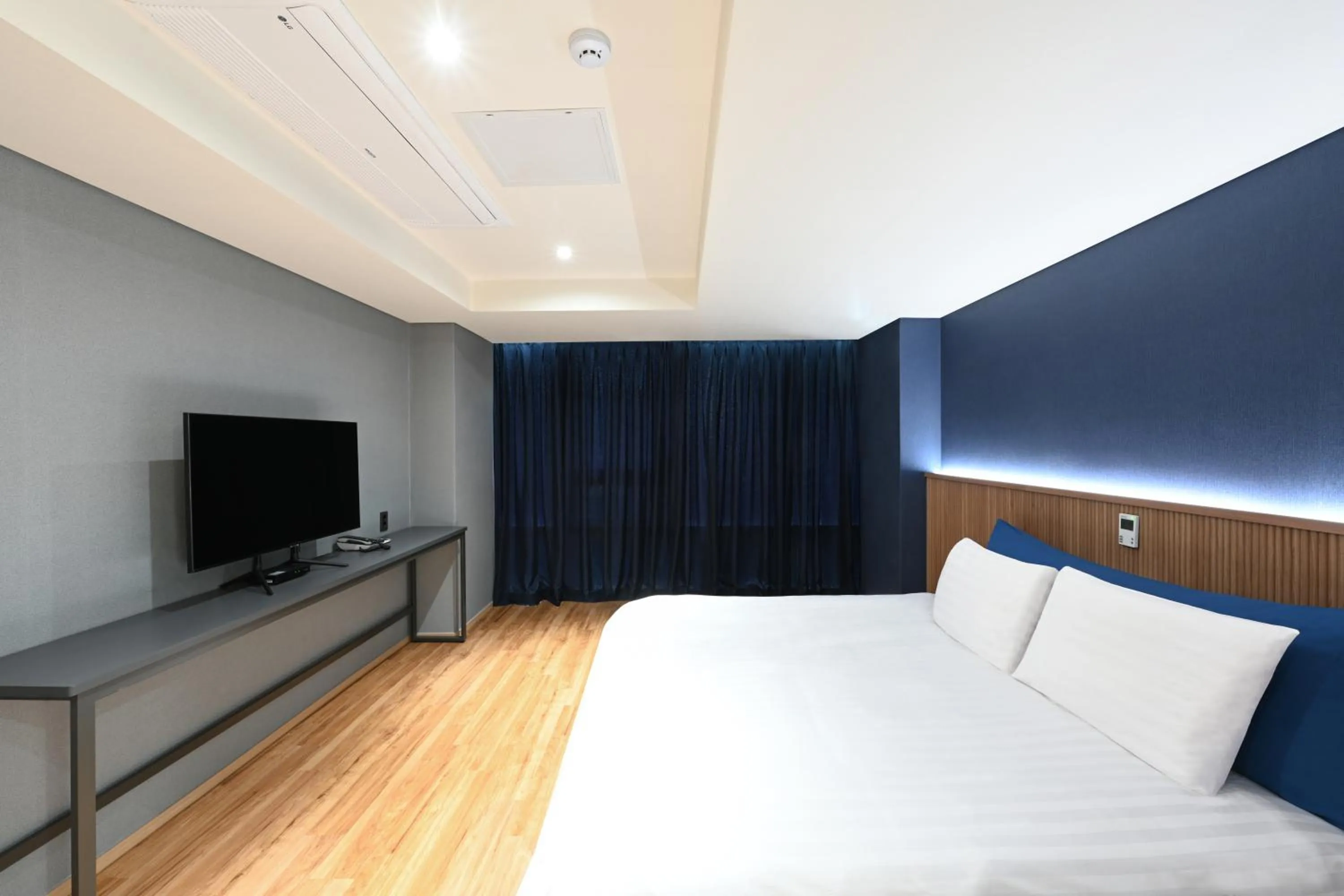 Bed in Kolon Seacloud Hotel