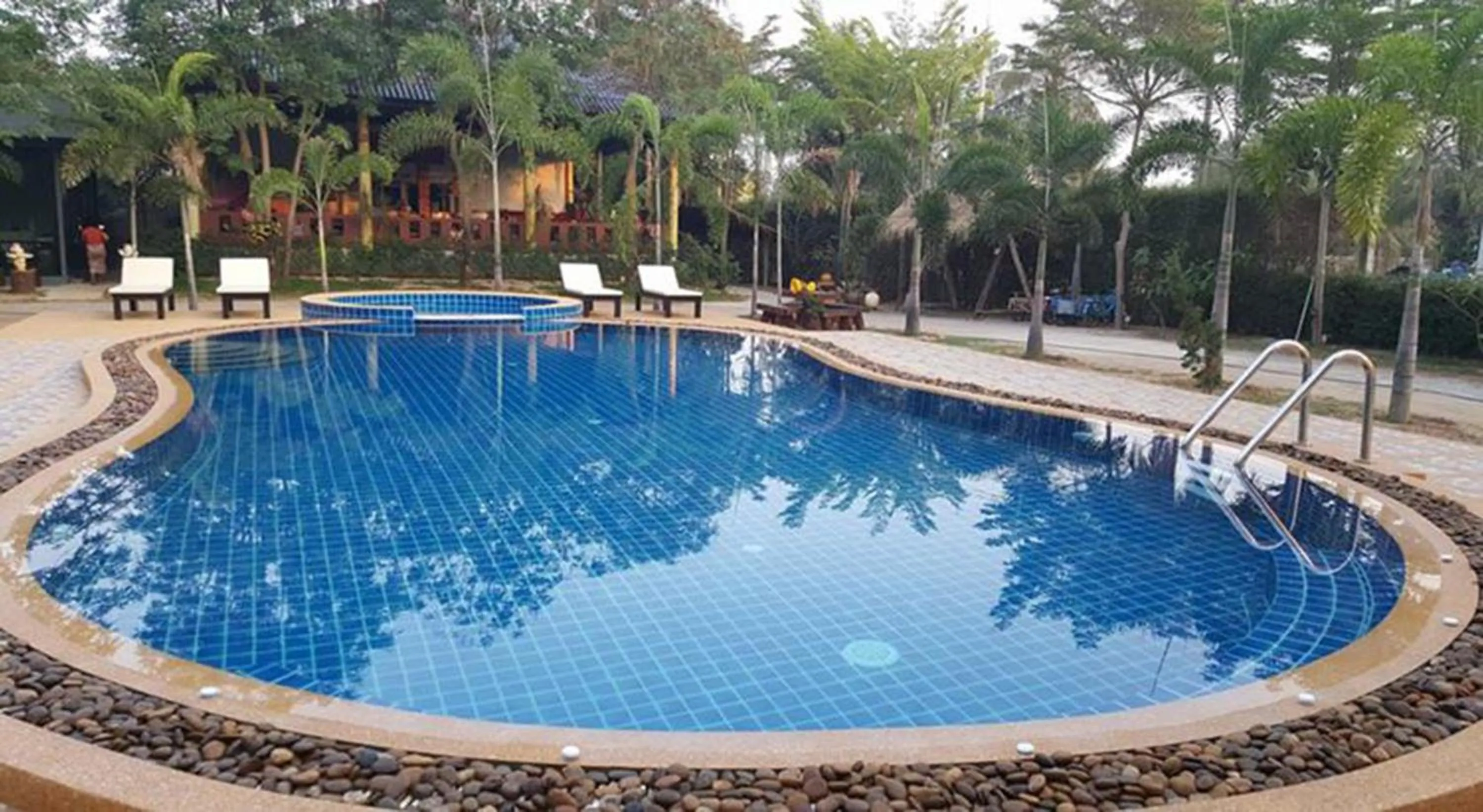 Swimming pool in Pranburi Cabana Resort