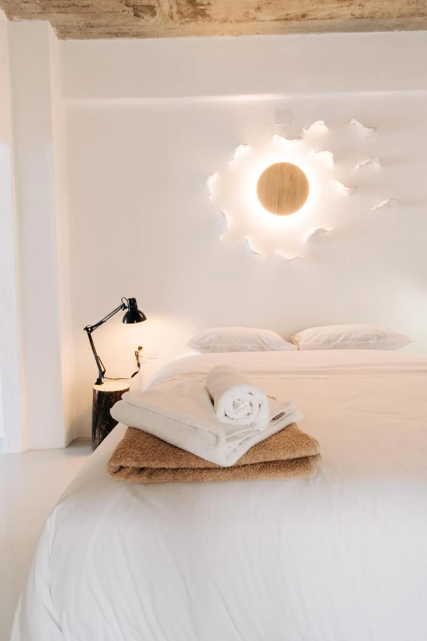 Bed in Mesanto Luxury Suites