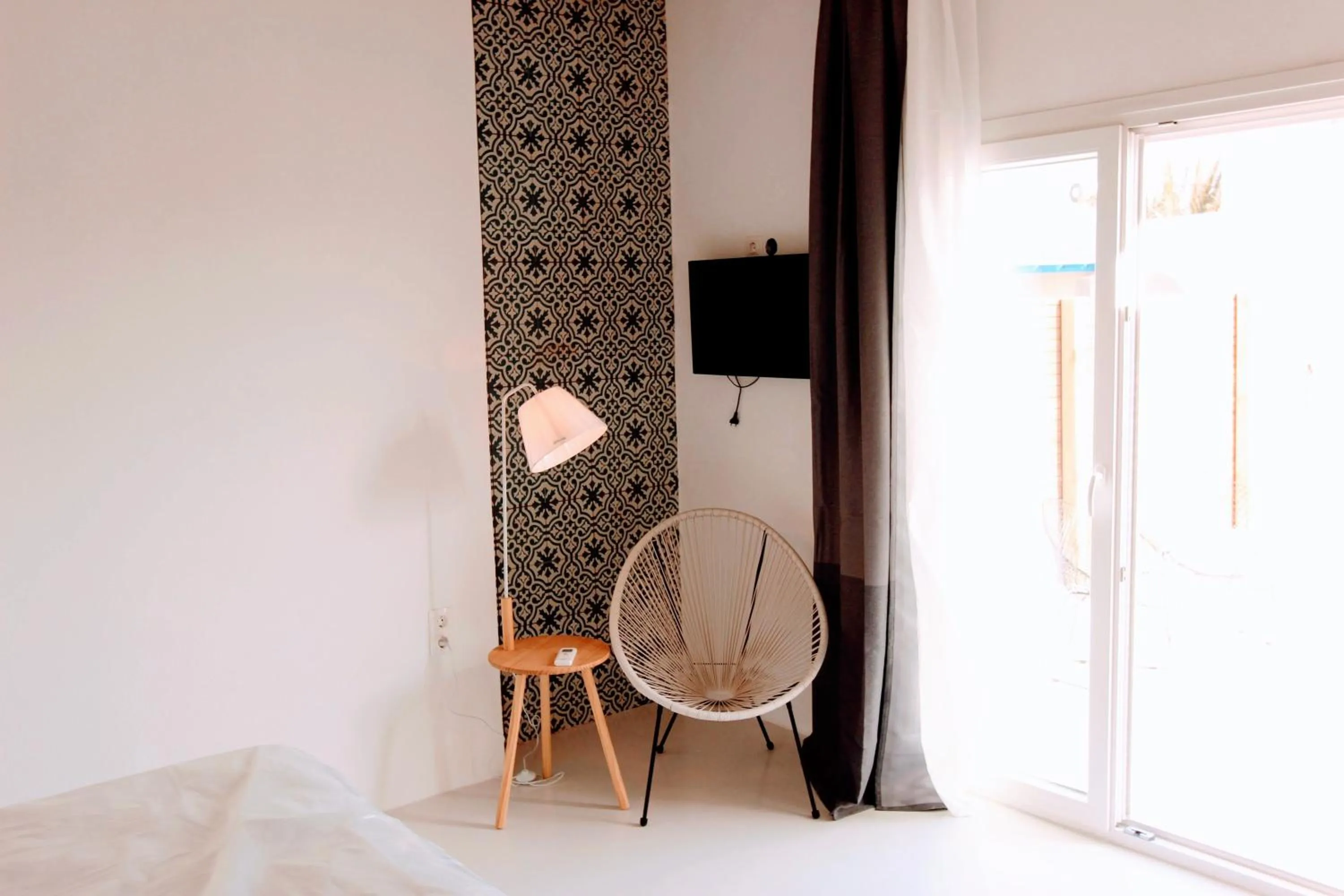 TV and multimedia, Bed in Mesanto Luxury Suites