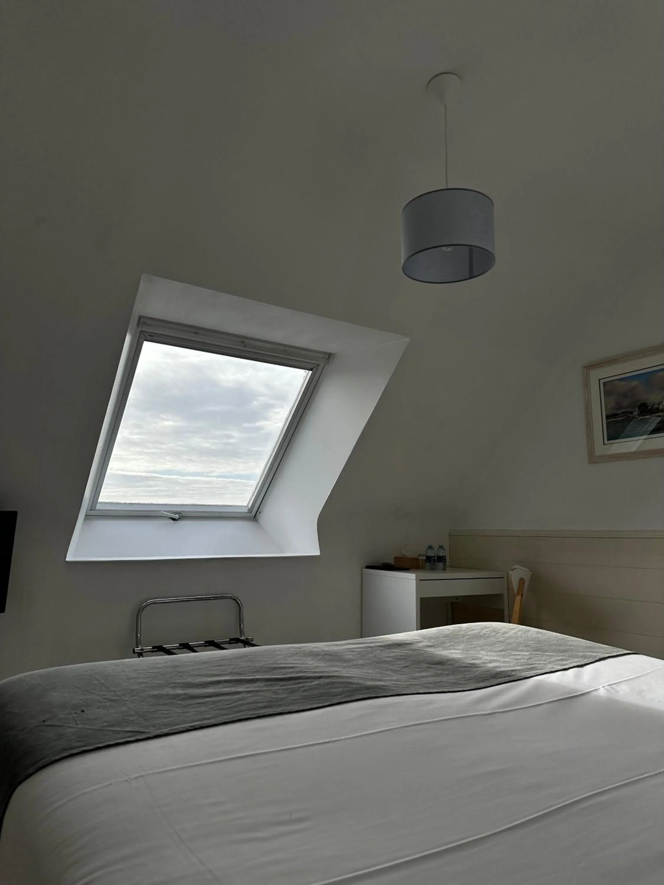 Bed in Hôtel Restaurant Le Mur du Roy