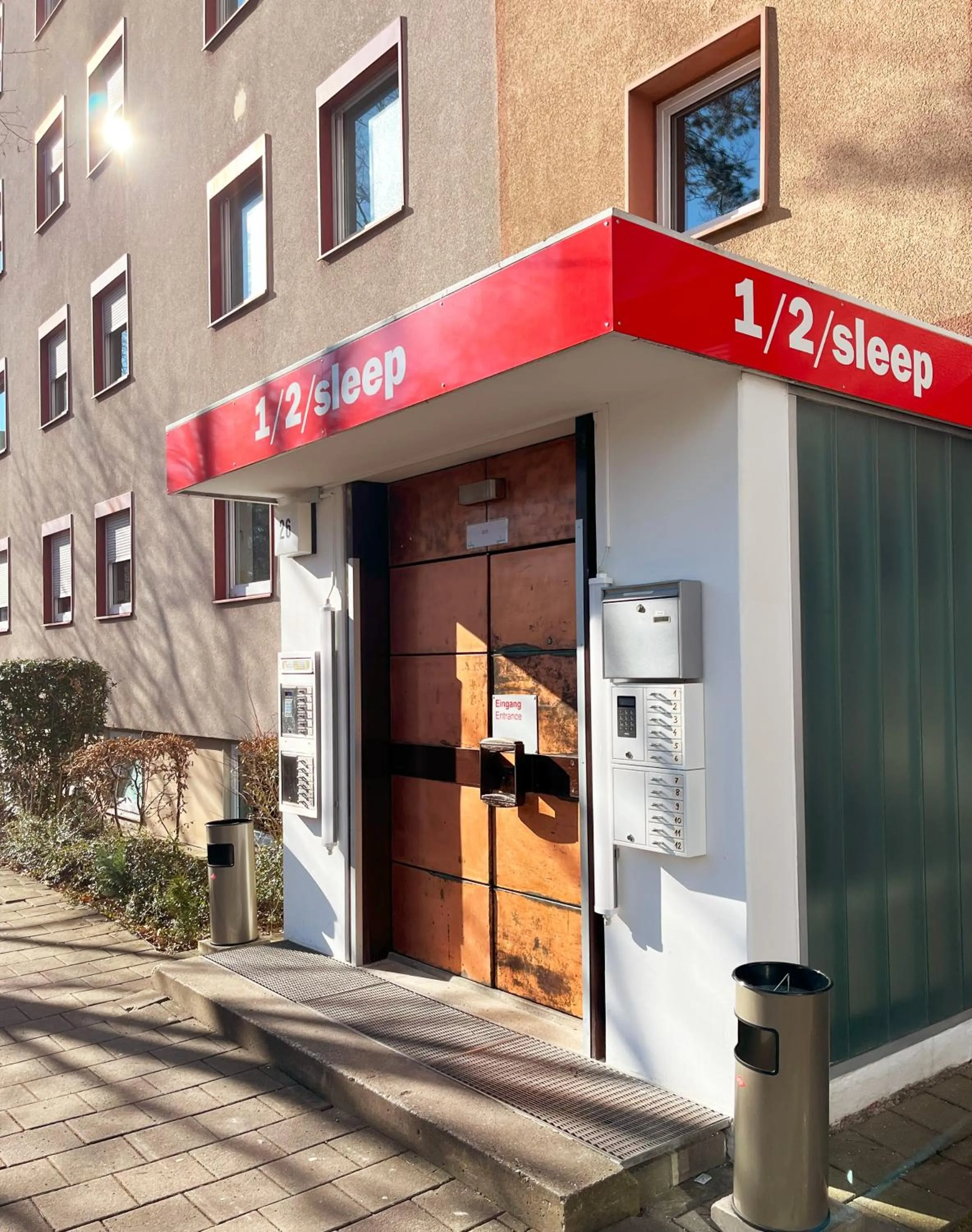 Property building in 1, 2, sleep Hostel Nürnberg Messe