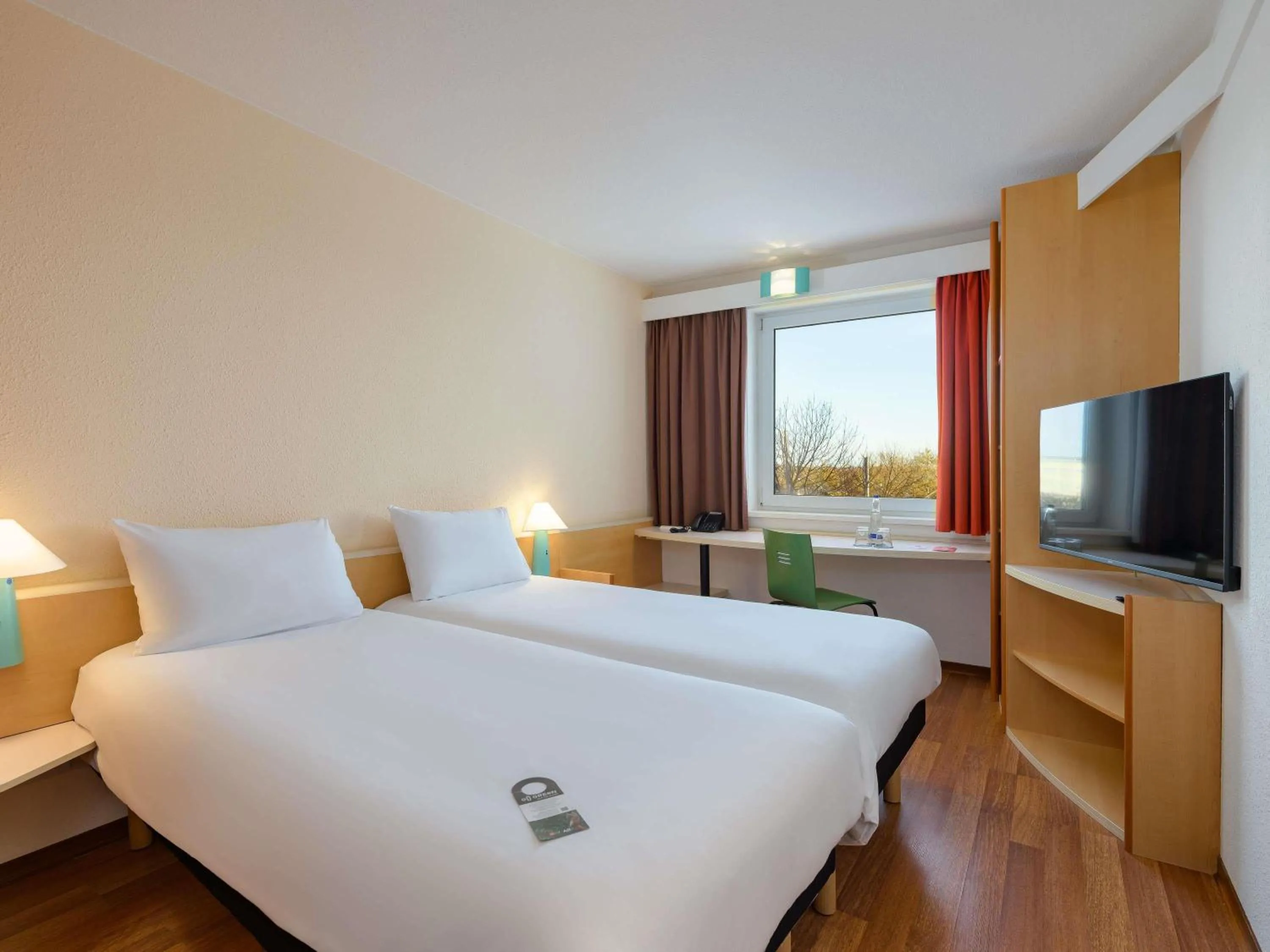 Bedroom, Bed in ibis Hotel München Garching