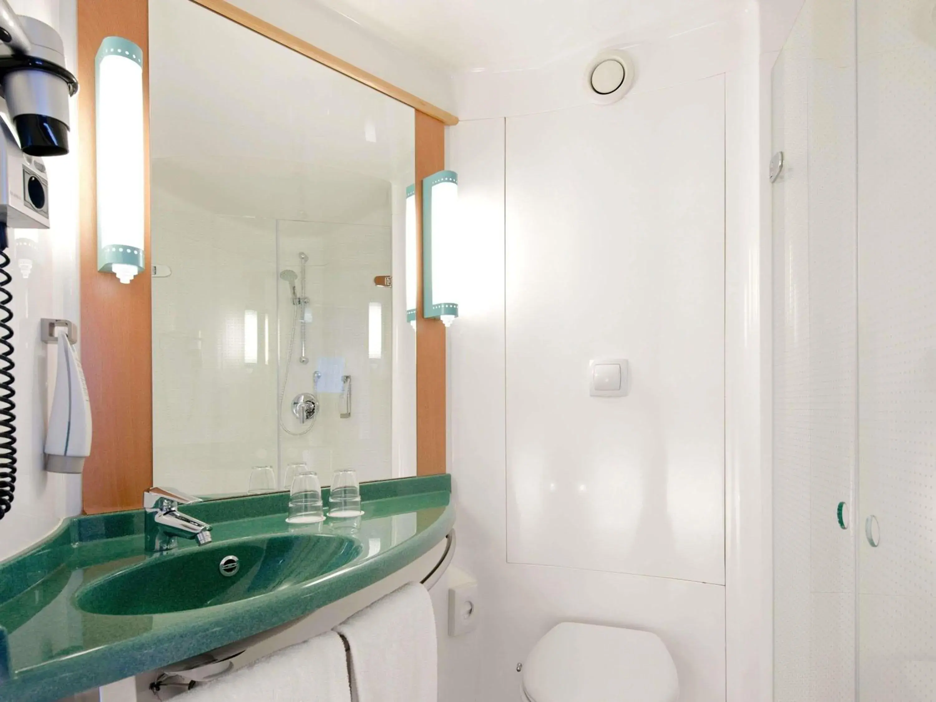 Twin Room in ibis Hotel München Garching Twin Room in ibis Hotel München Garching