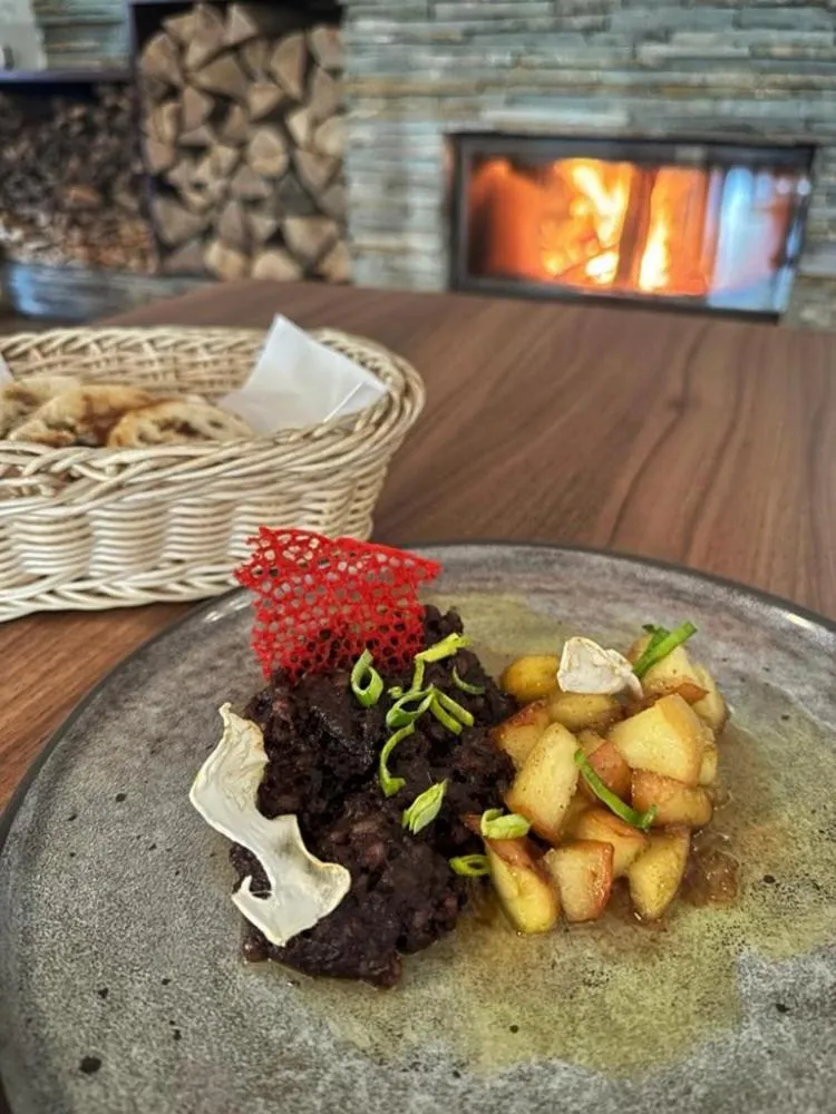 Restaurace a penzion Lutena