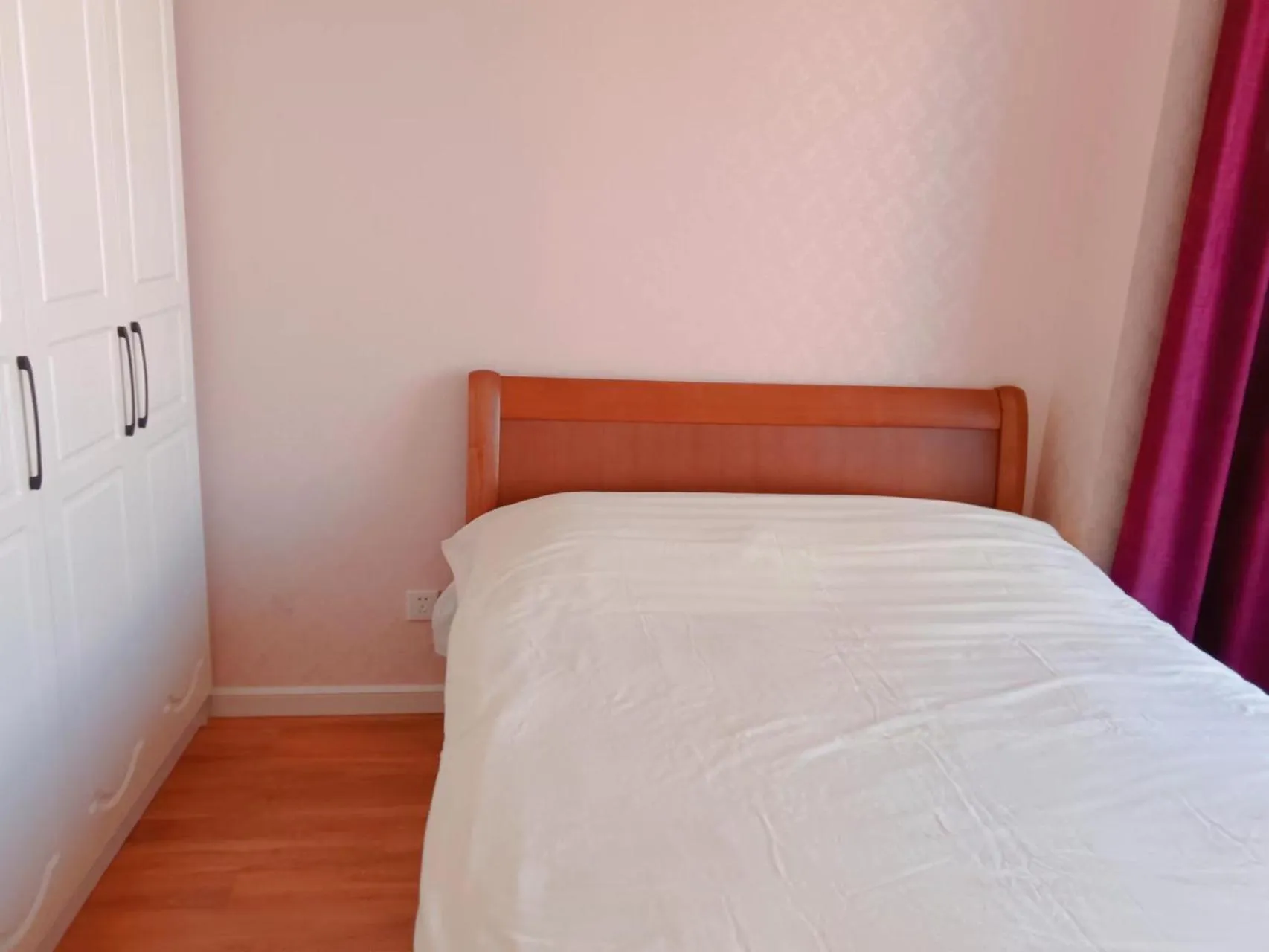 Bedroom, Bed in Dalian Xiuzhu Mansion Apartment