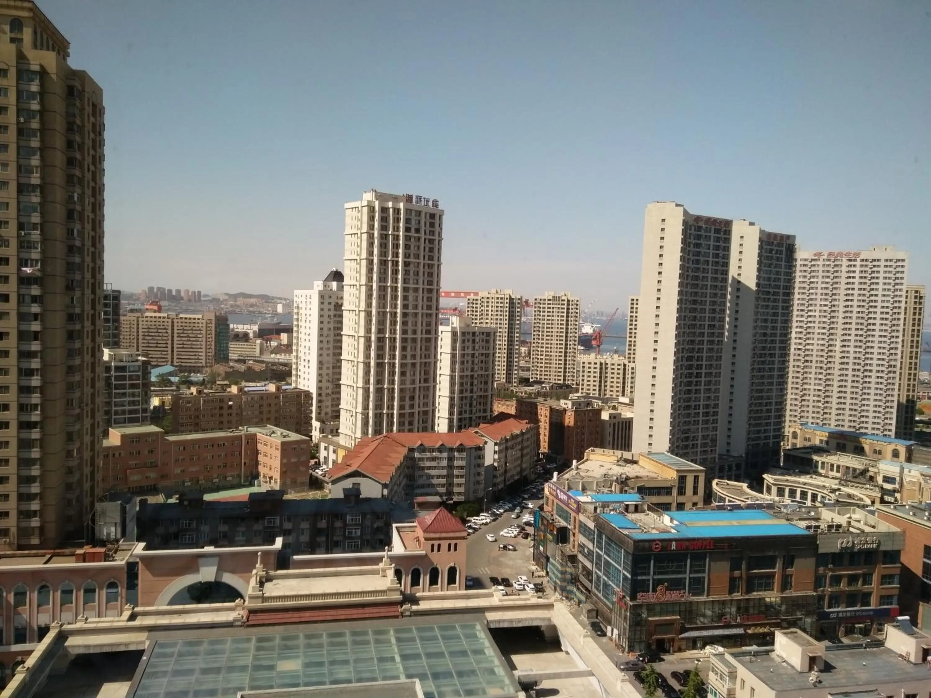 Street view in Dalian Xiuzhu Mansion Apartment