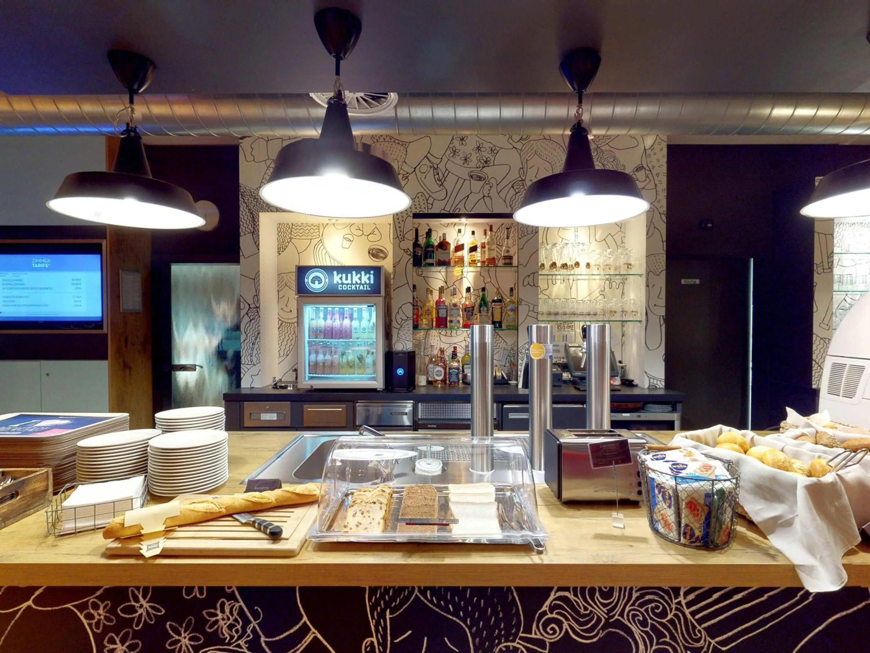 Breakfast in ibis Hotel Köln Airport