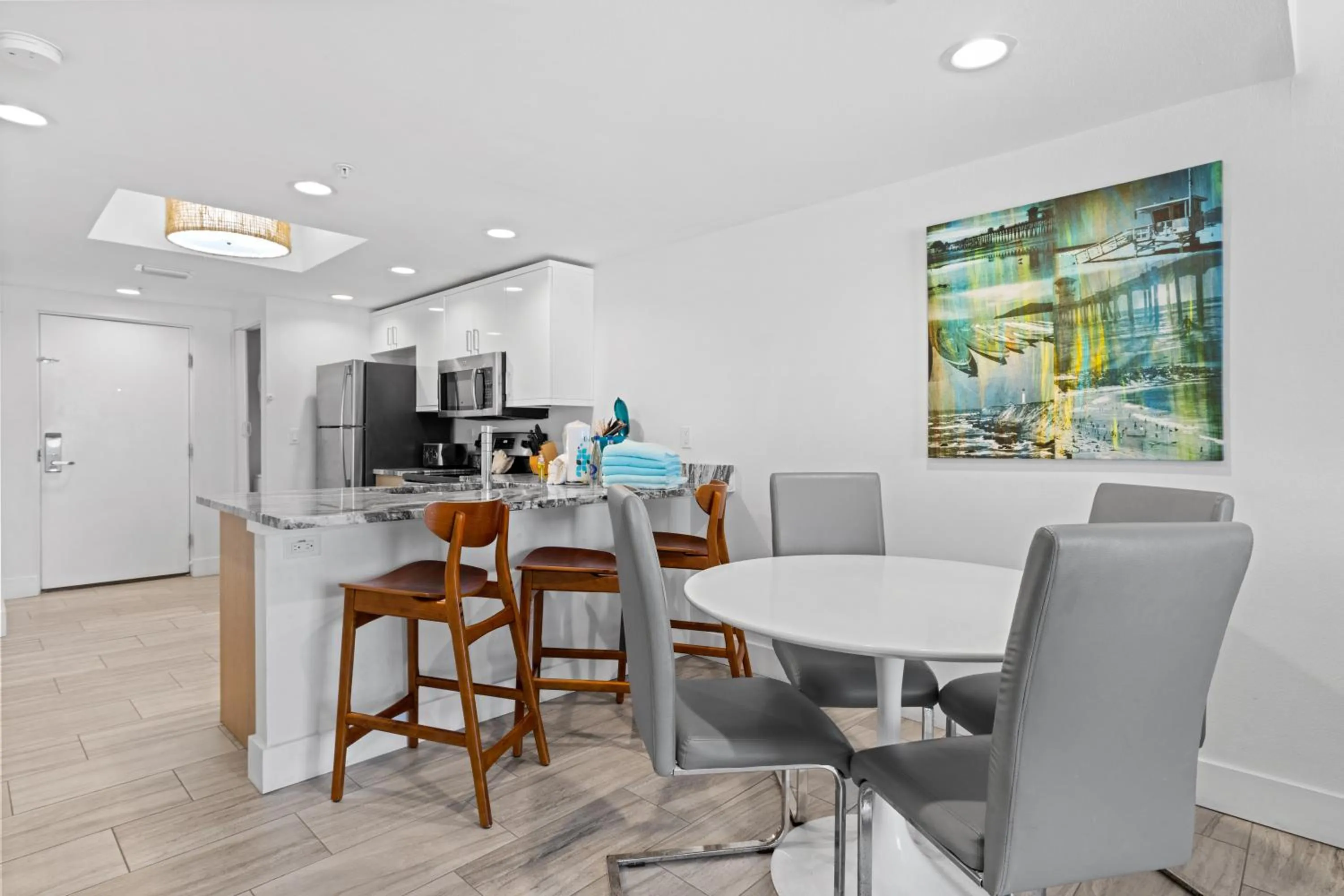 Dining area in Provident Oceana Beachfront Suites