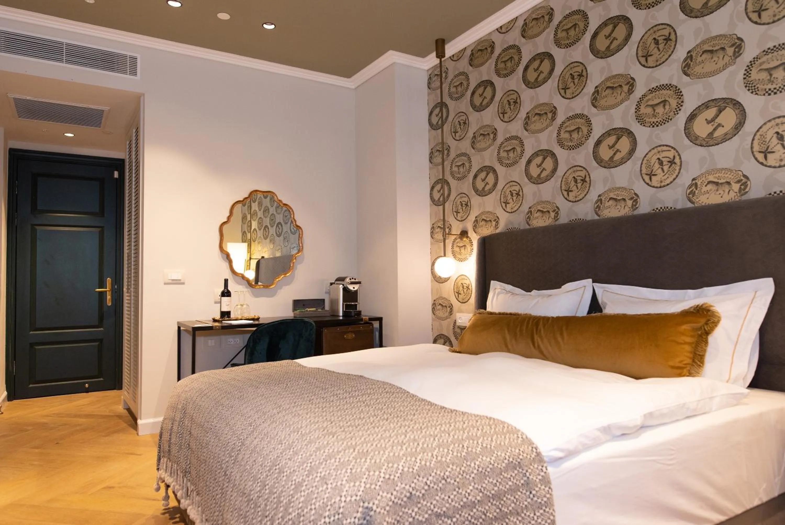 Bed in Zamarin Hotel & Spa