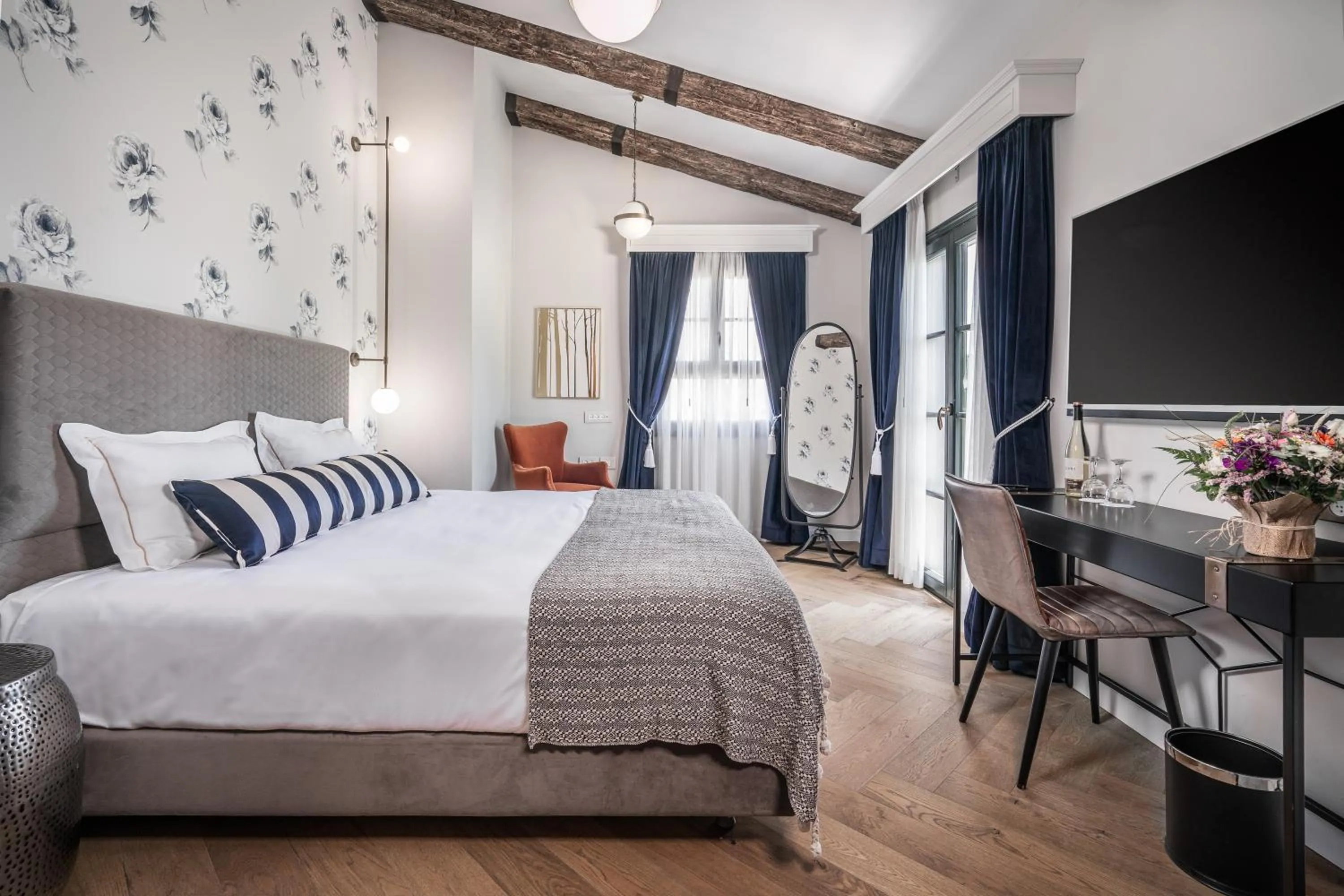 Bed in Zamarin Hotel & Spa