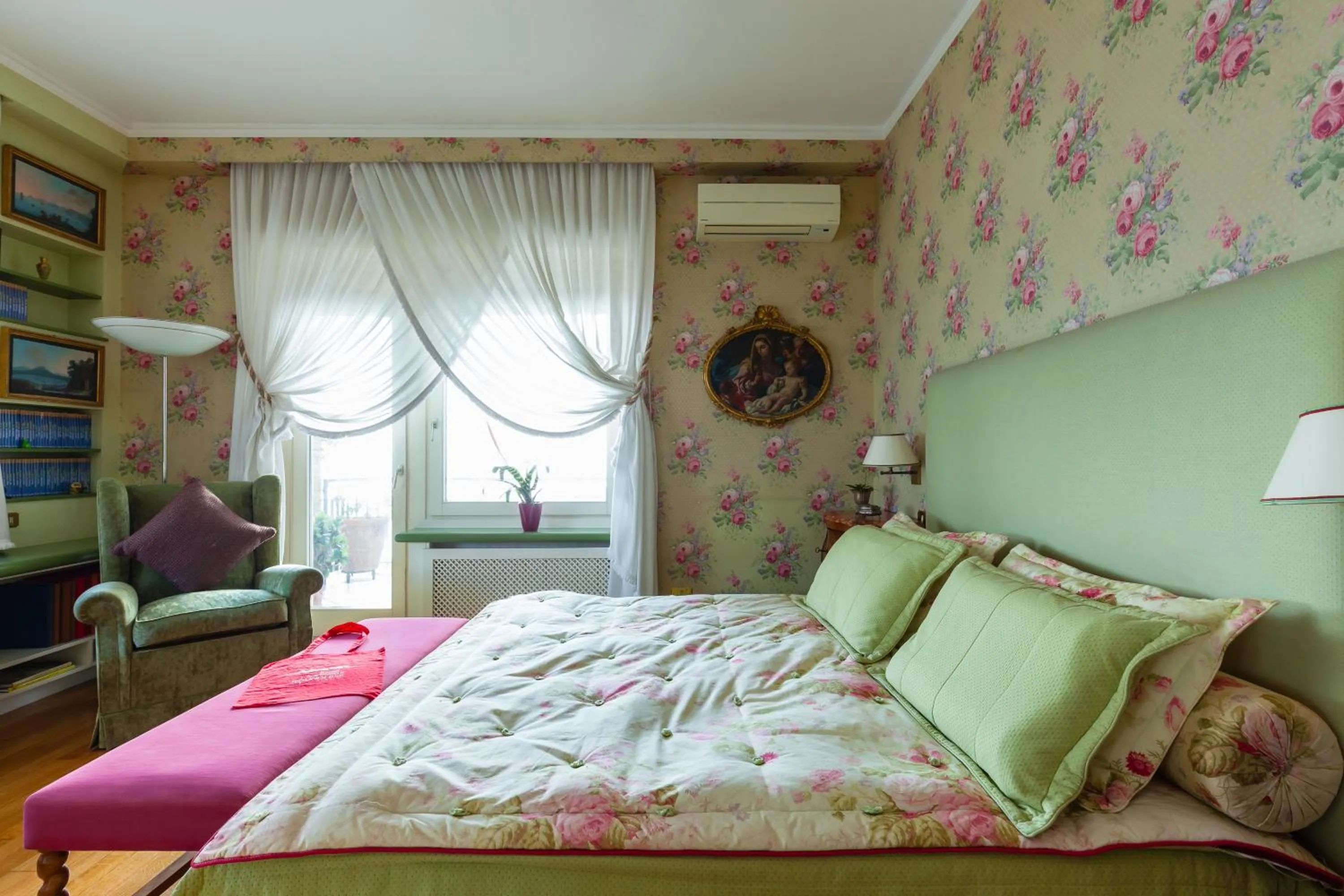 Bed in O-House Posillipo by Napoliapartments