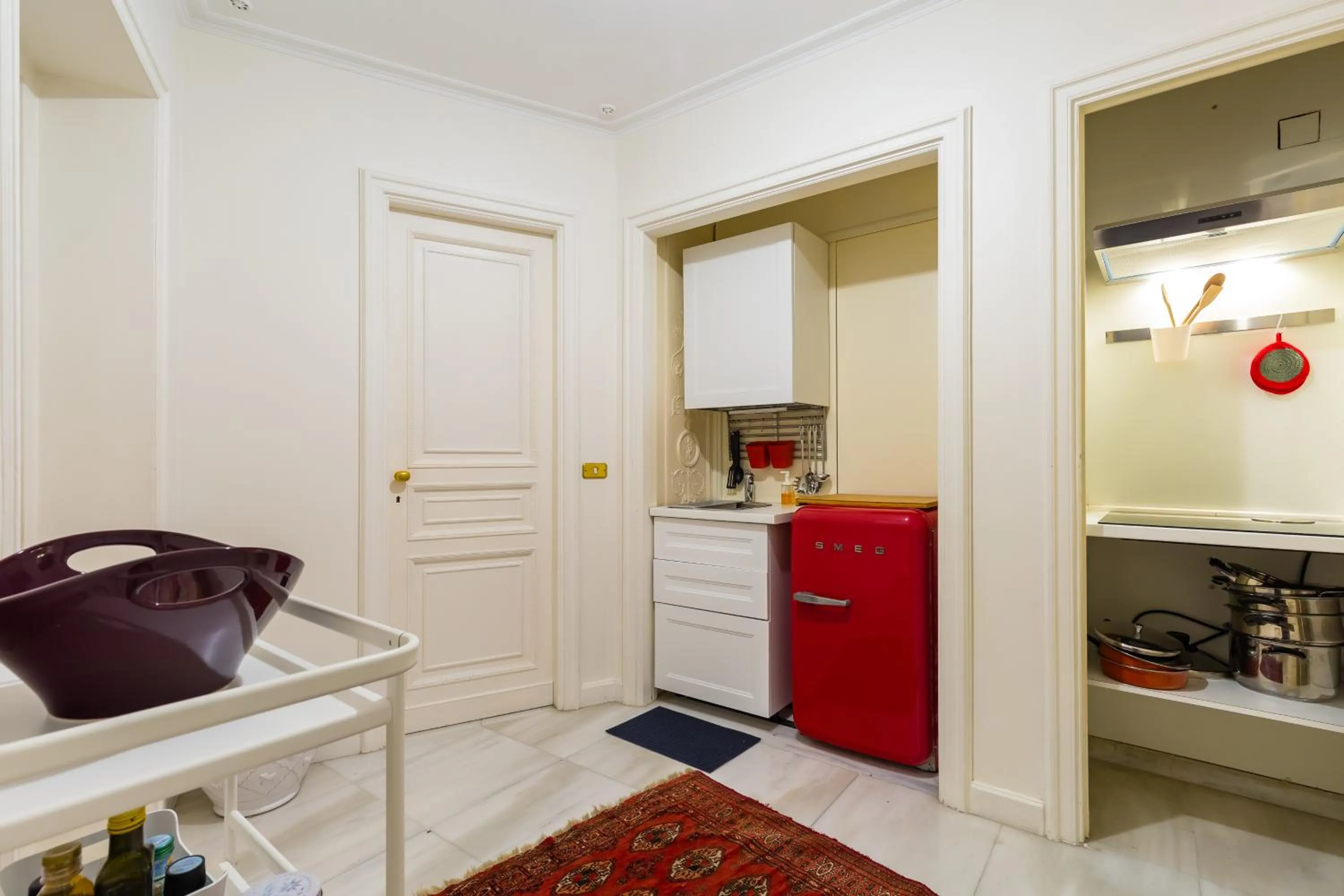 Kitchen or kitchenette in O-House Posillipo by Napoliapartments